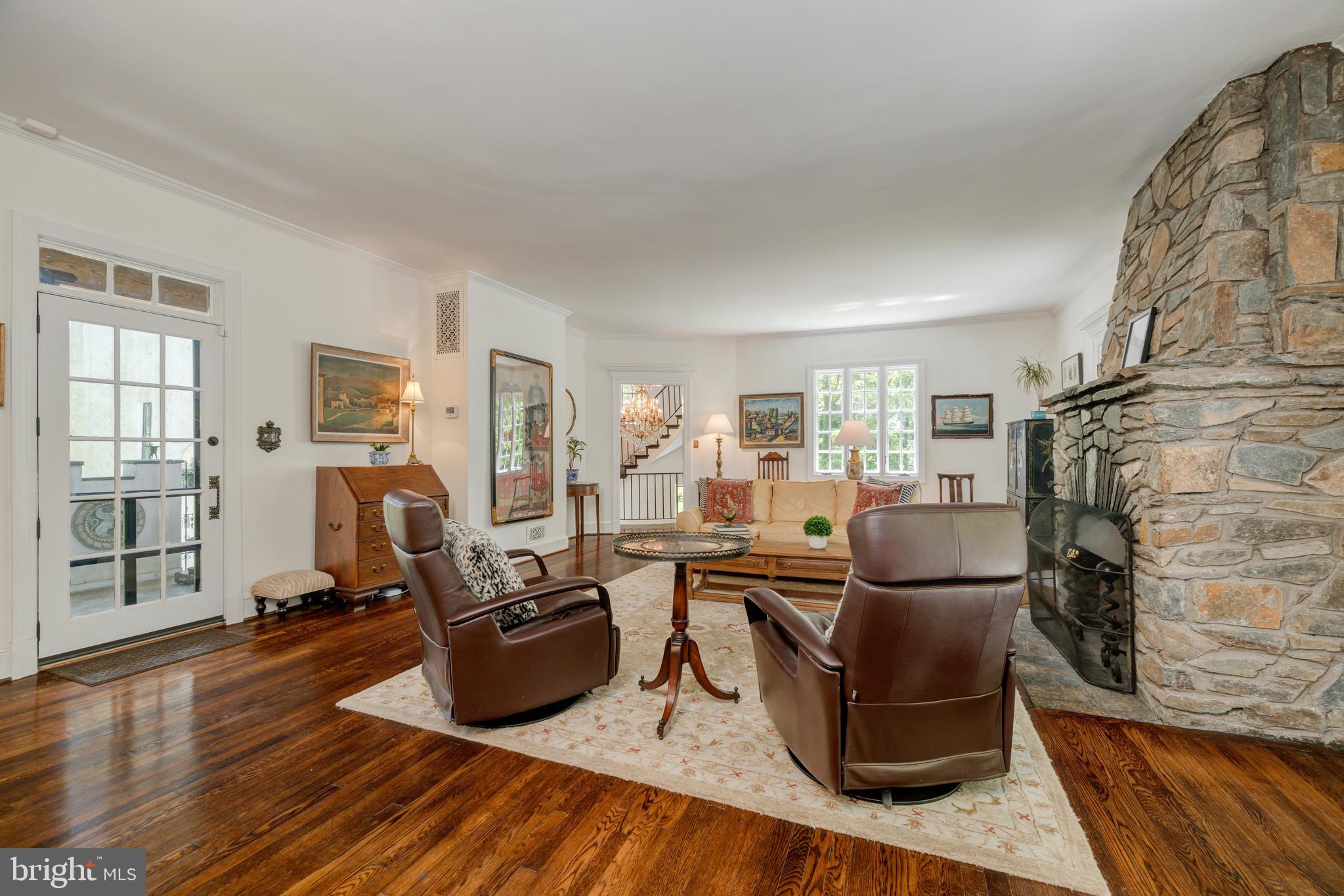 CHEVY CHASE - Residential