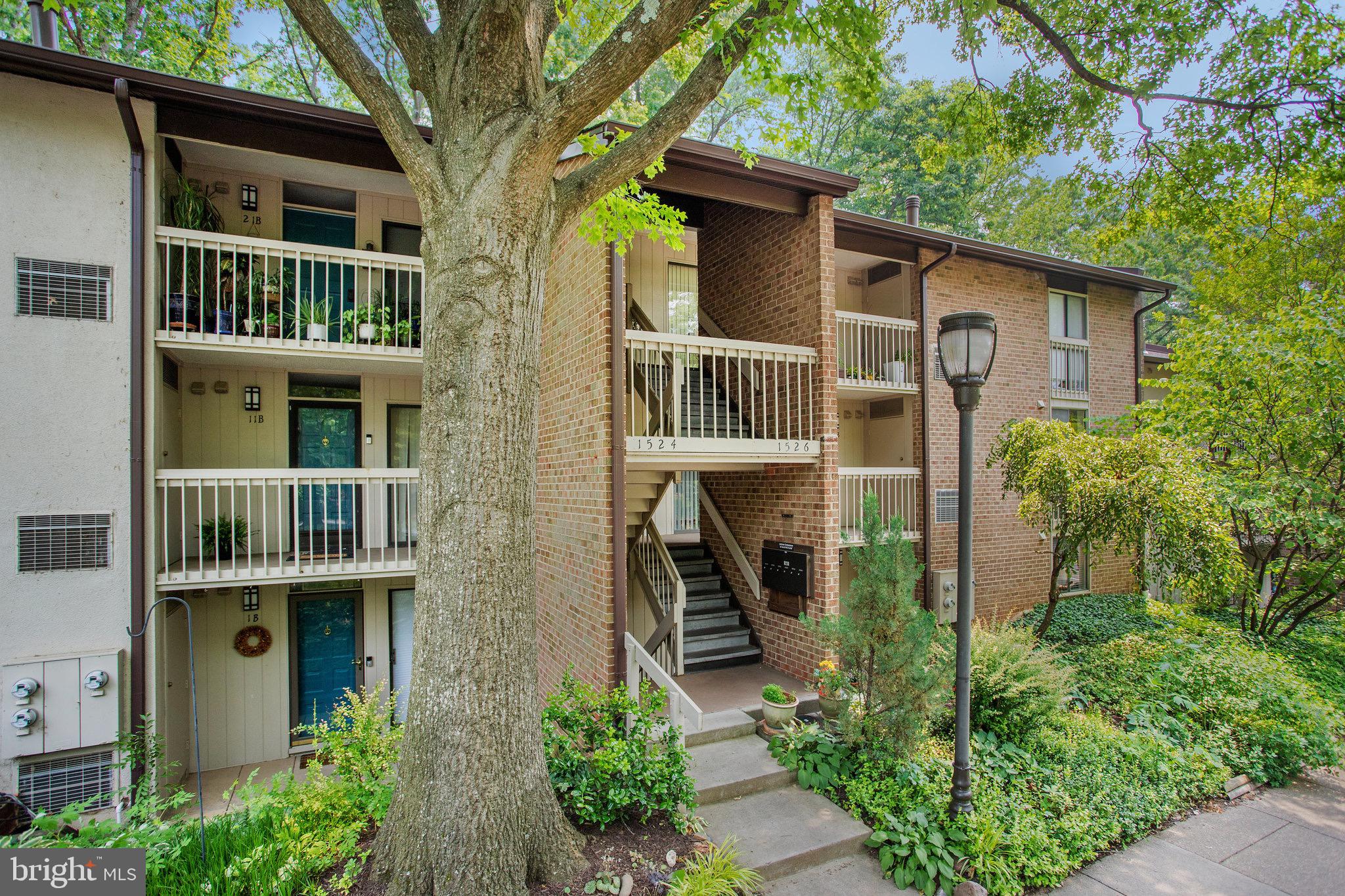 LAKEVIEW - Residential Lease