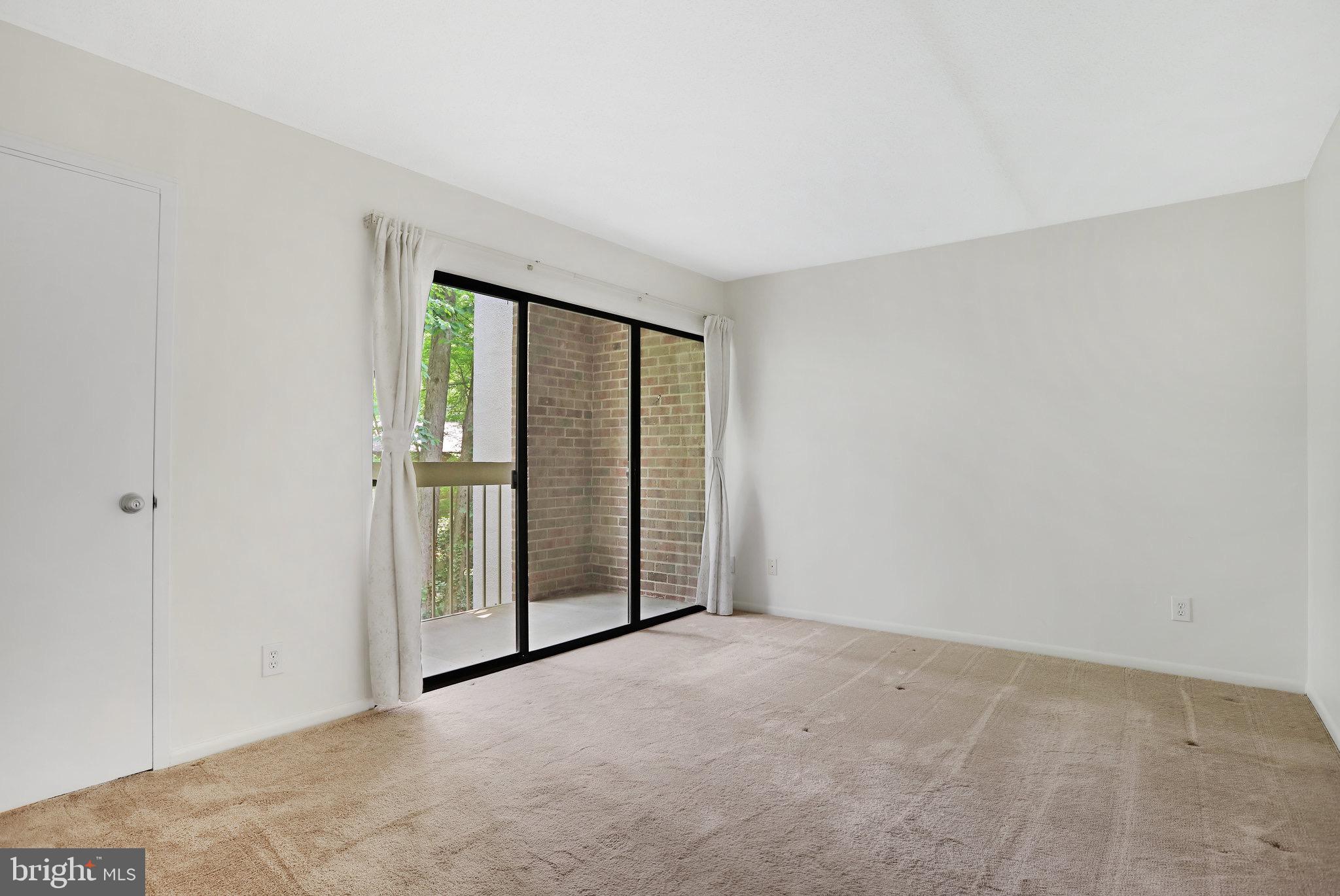 LAKEVIEW - Residential Lease