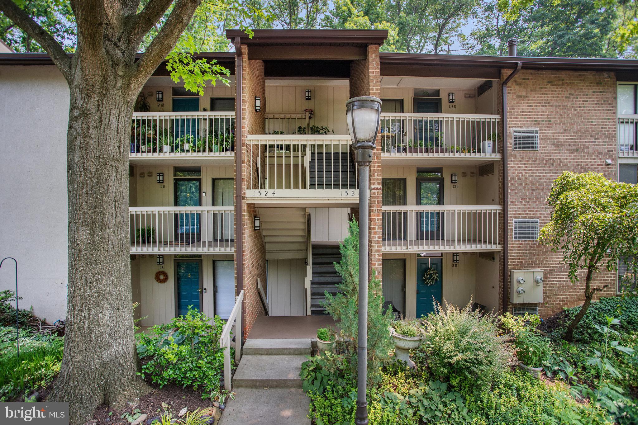 LAKEVIEW - Residential Lease