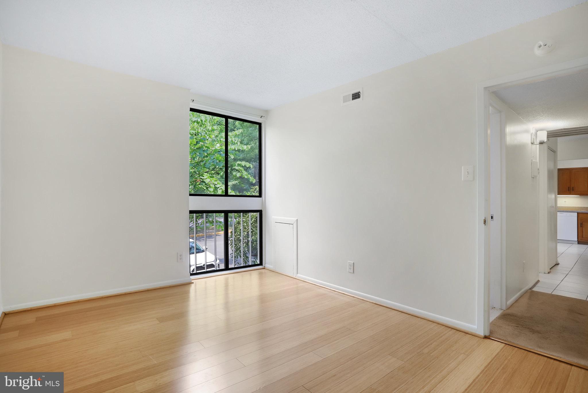 LAKEVIEW - Residential Lease