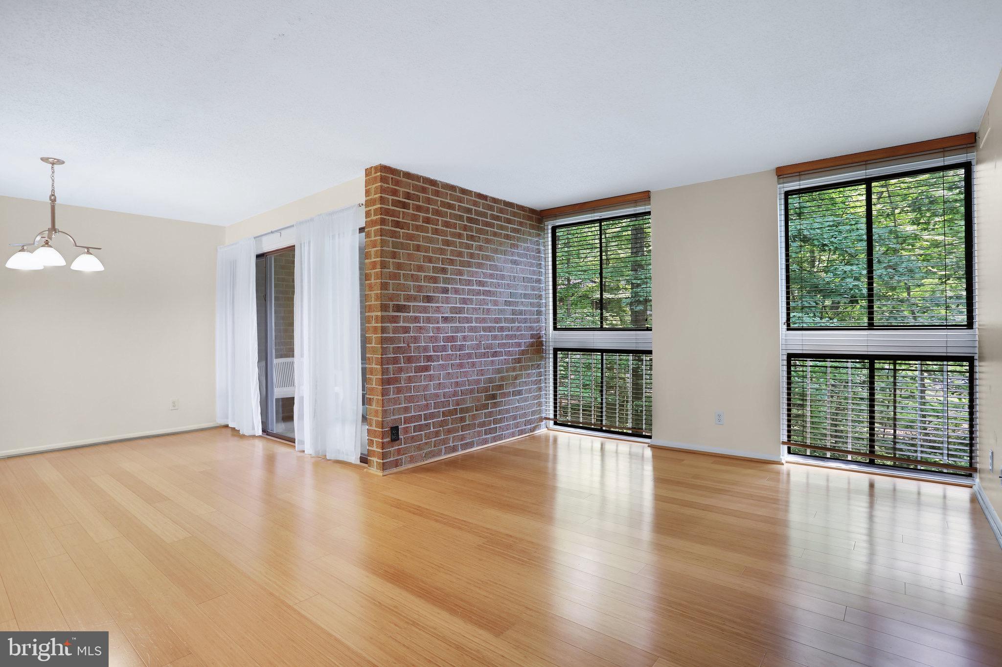 LAKEVIEW - Residential Lease