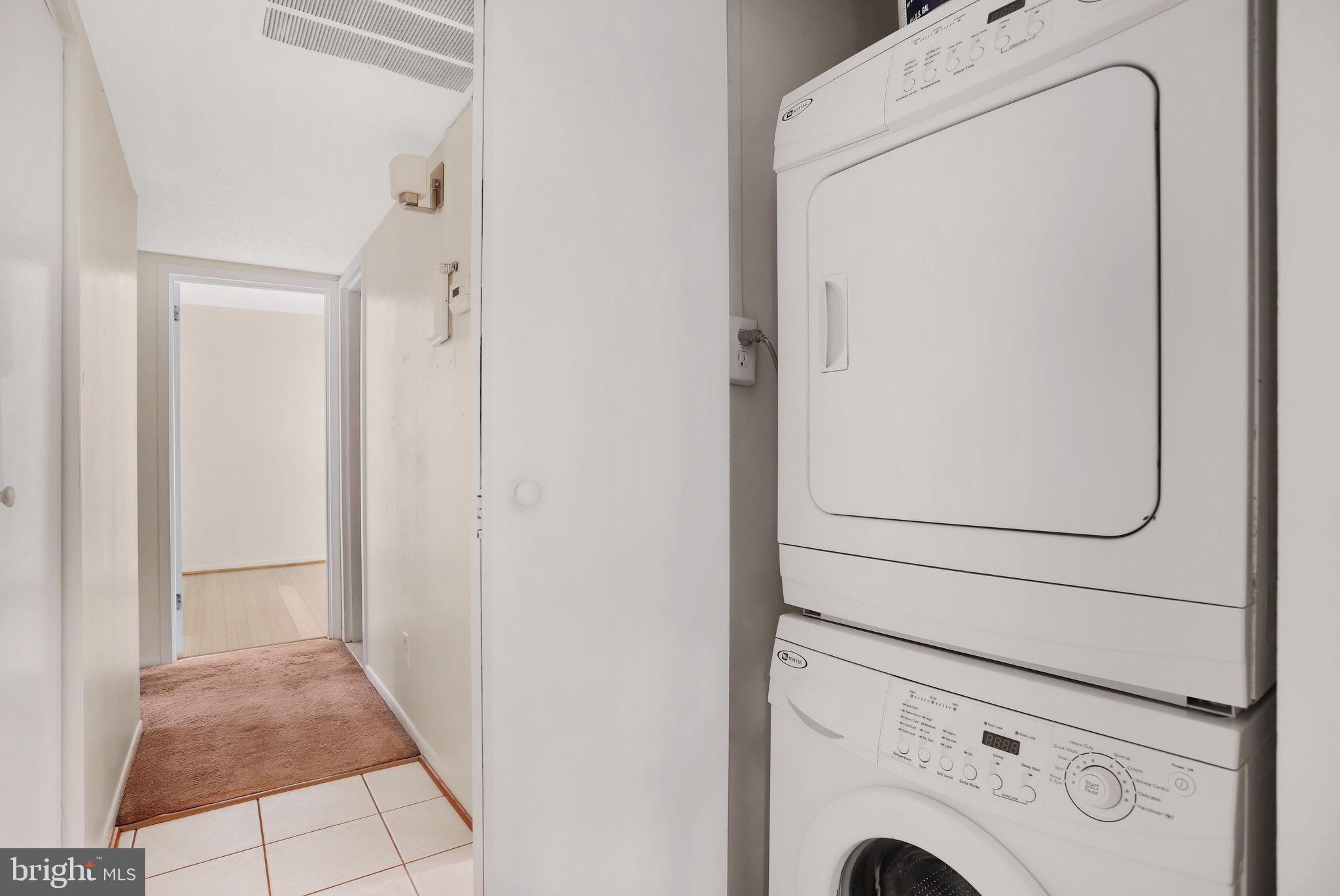 LAKEVIEW - Residential Lease