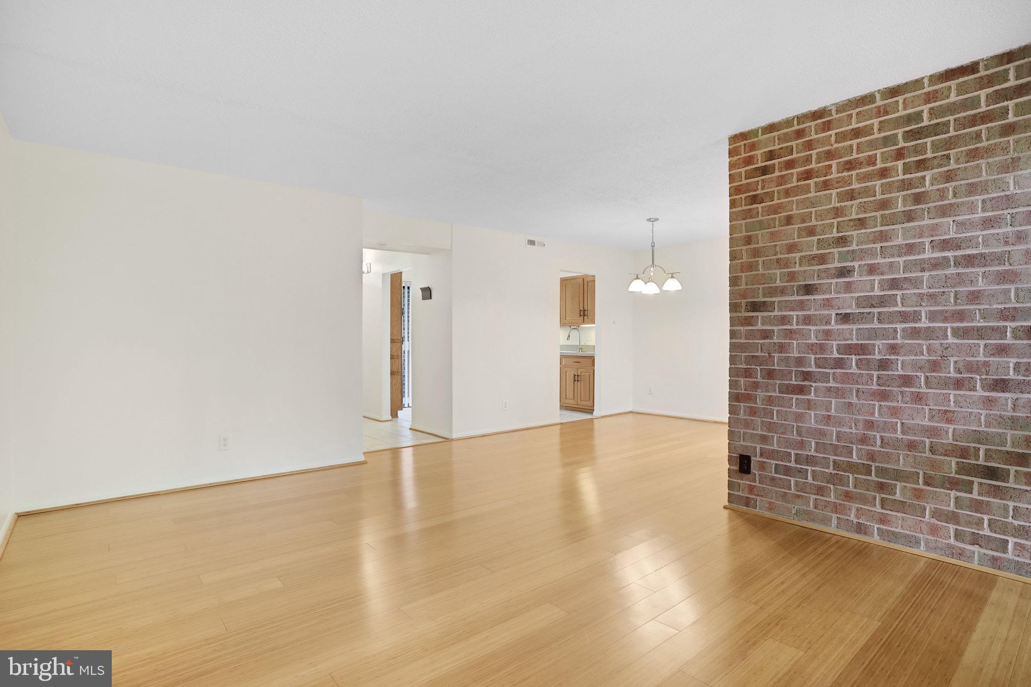 LAKEVIEW - Residential Lease