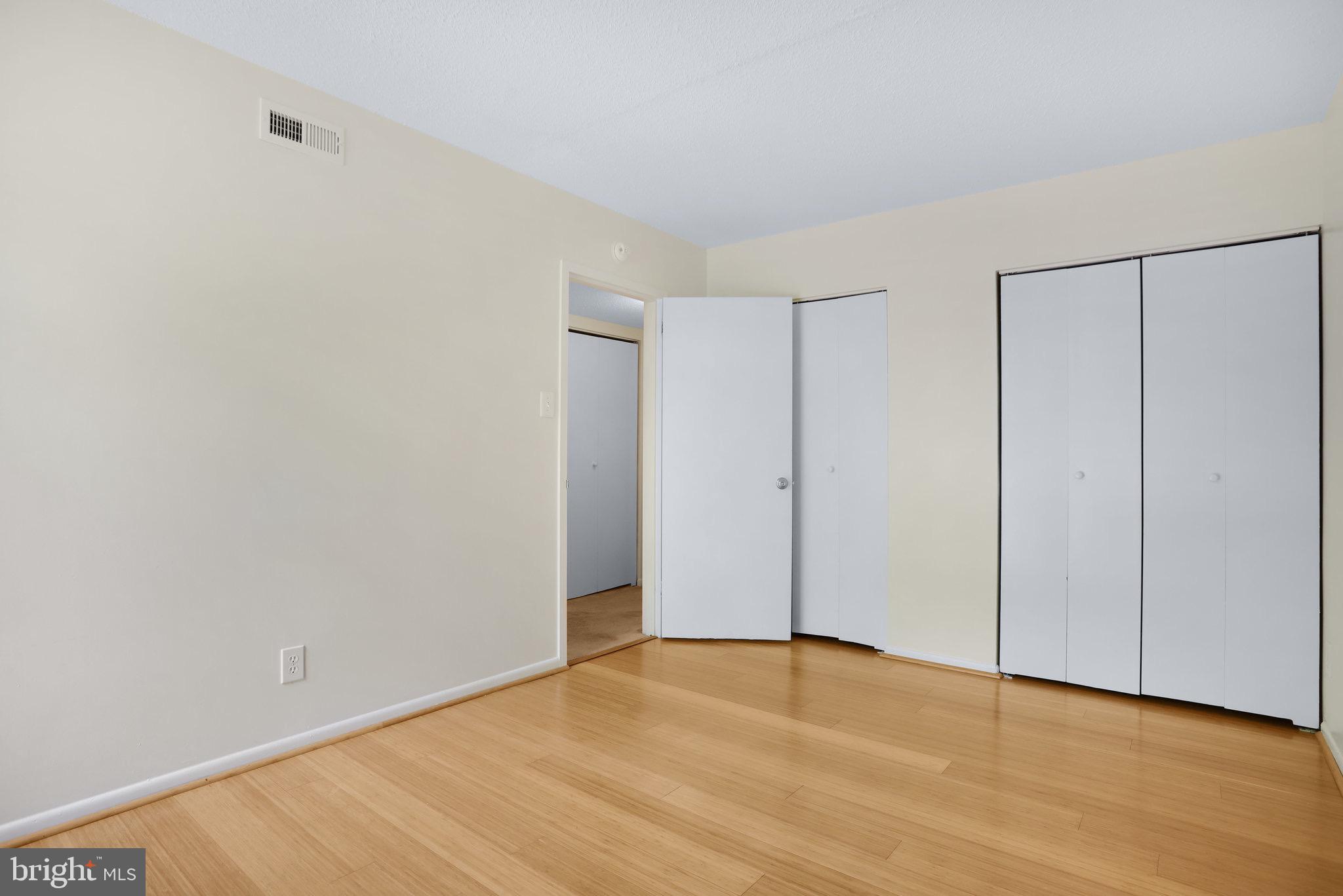 LAKEVIEW - Residential Lease