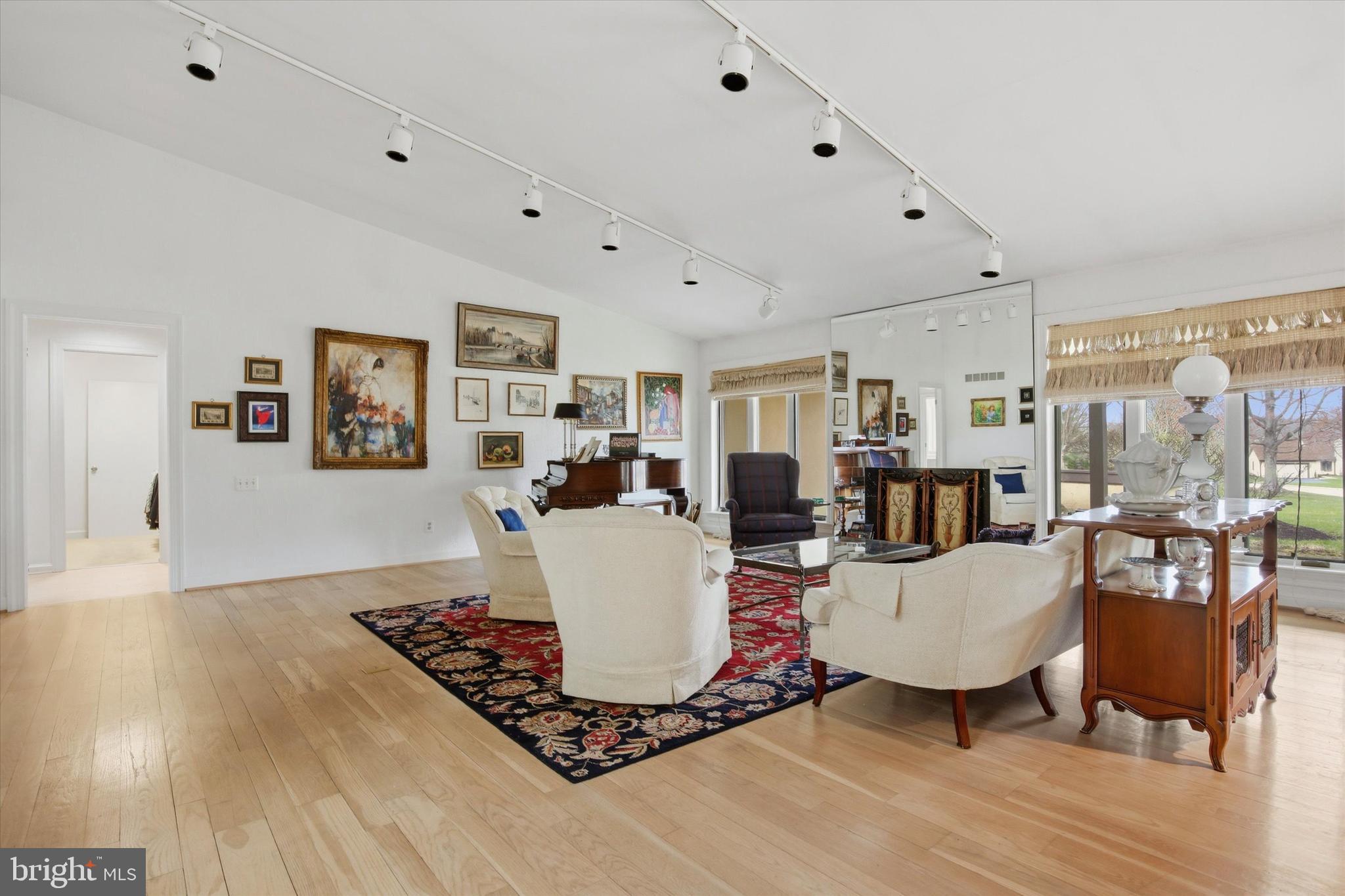 WHITPAIN FARM - Residential