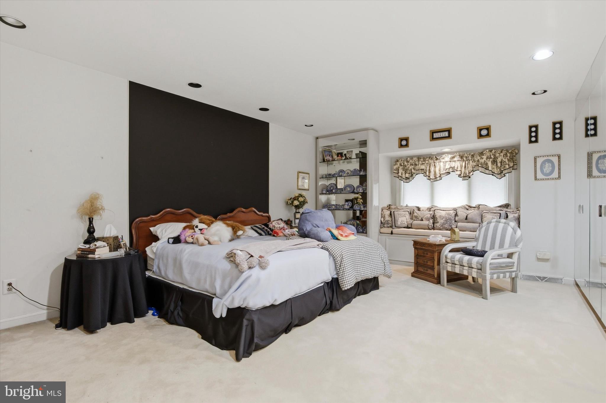 WHITPAIN FARM - Residential