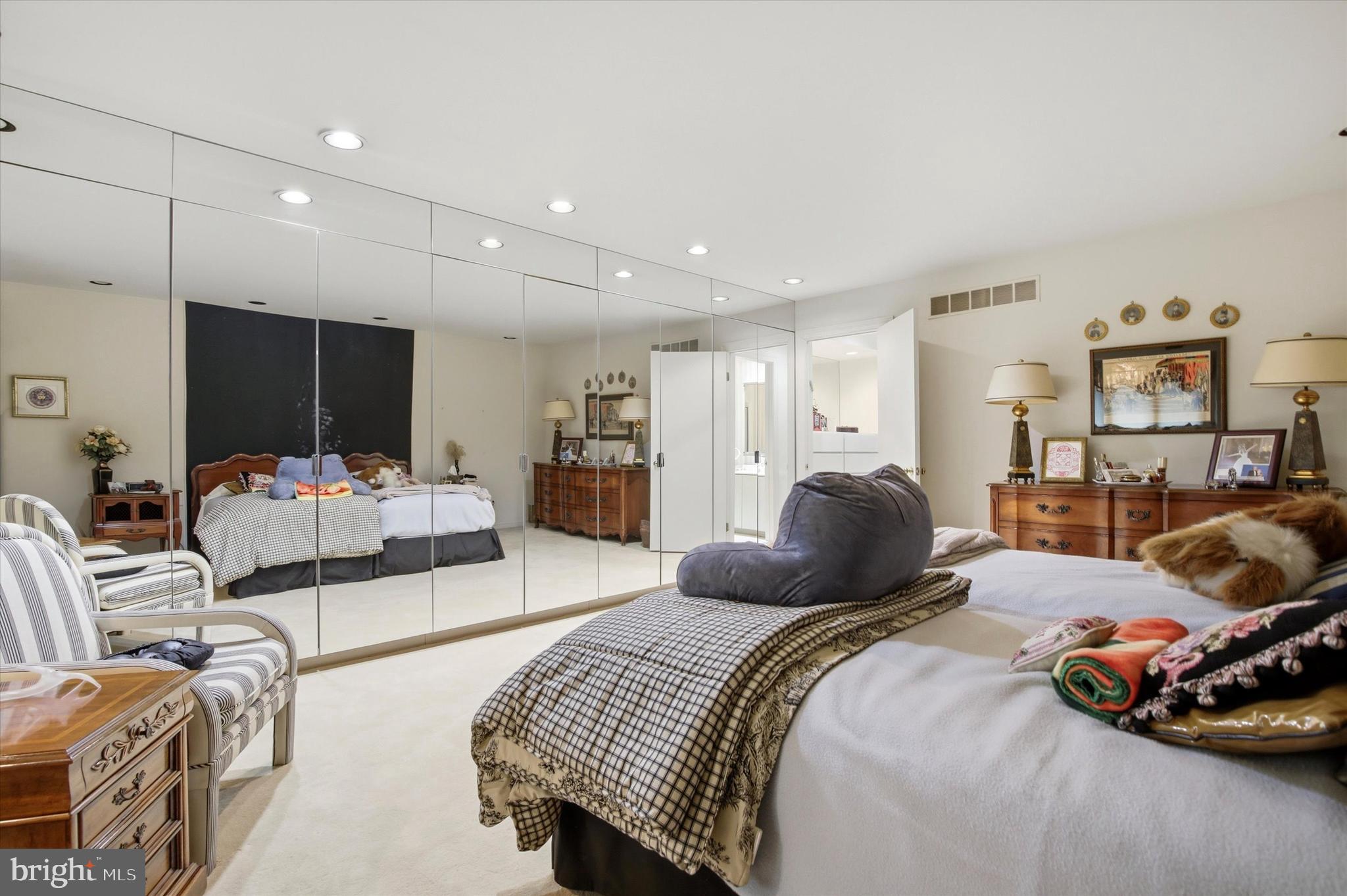 WHITPAIN FARM - Residential