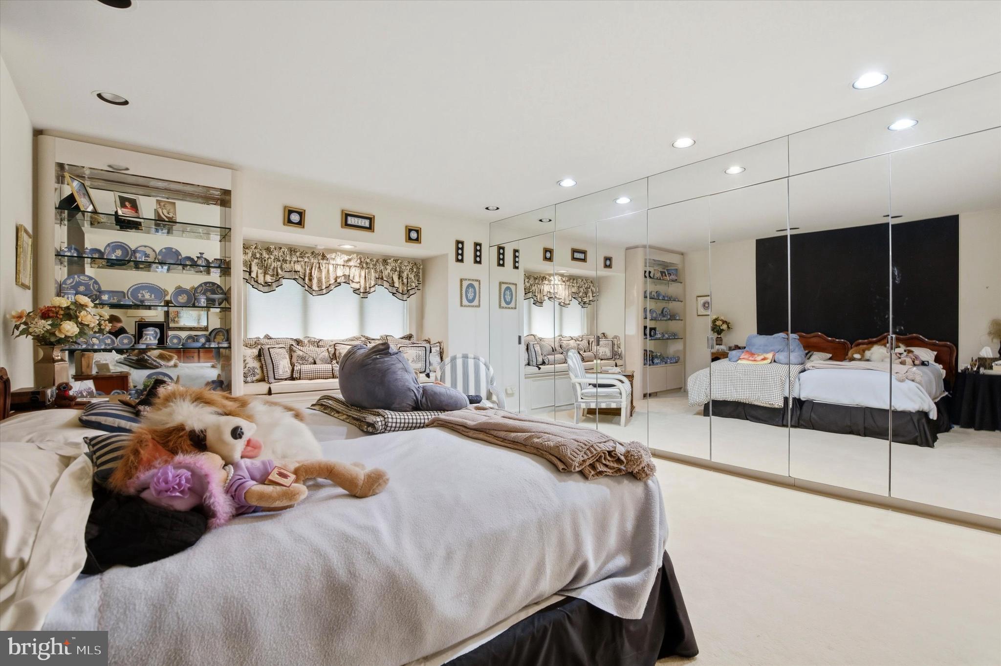 WHITPAIN FARM - Residential