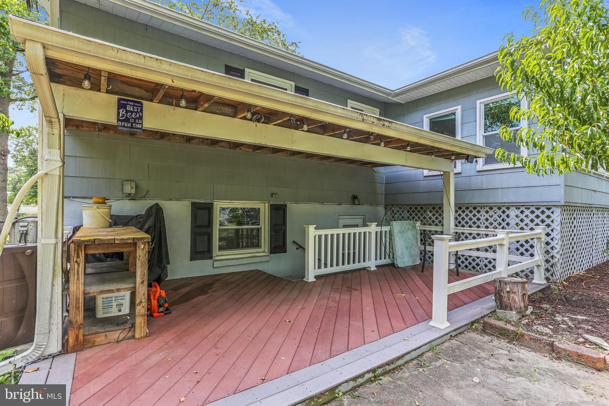 MUNSON HEIGHTS - Residential Lease