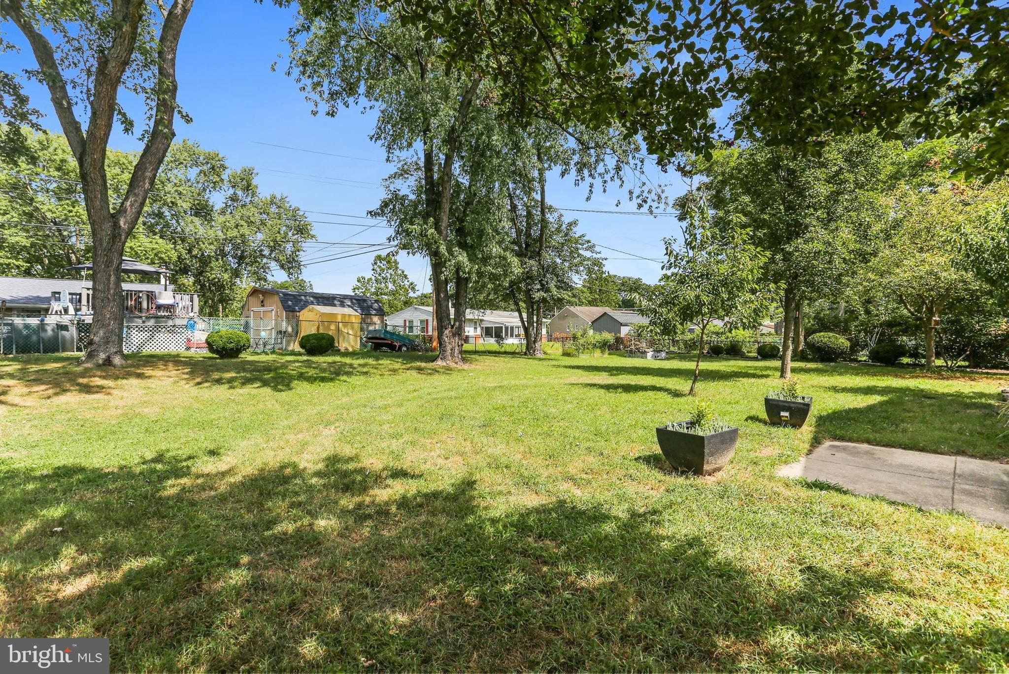 MUNSON HEIGHTS - Residential Lease