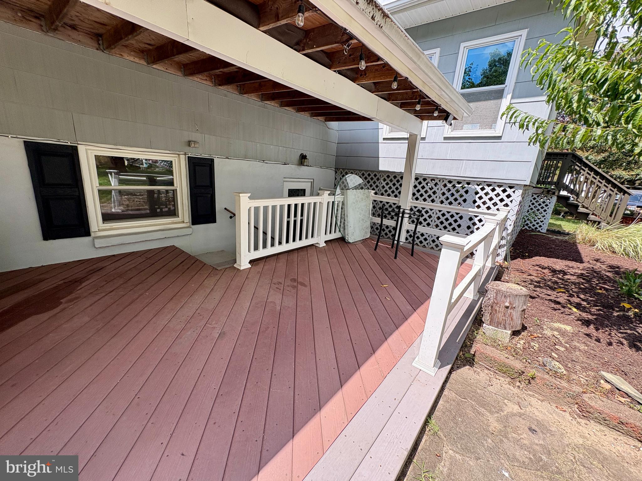 MUNSON HEIGHTS - Residential Lease