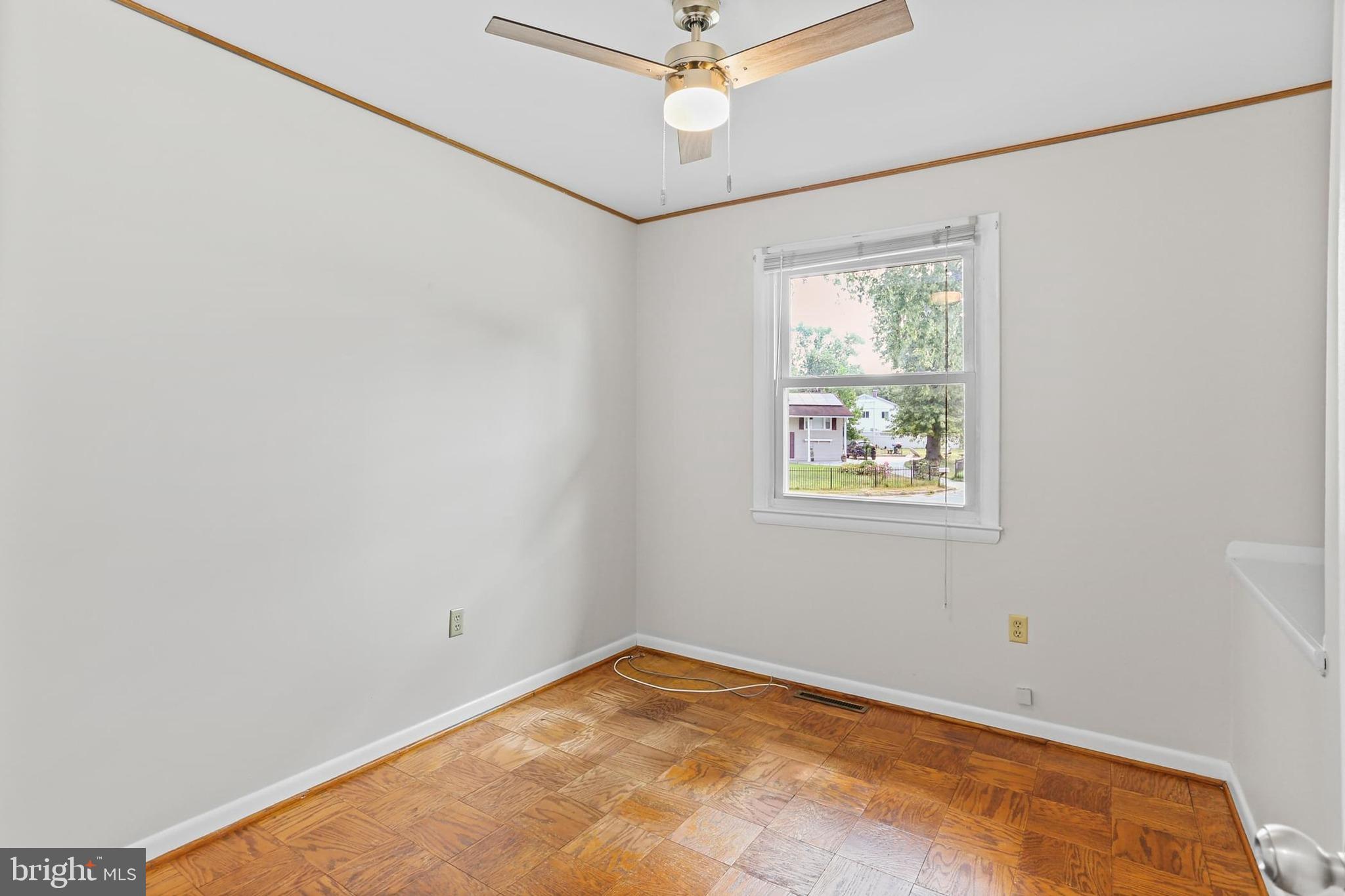 MUNSON HEIGHTS - Residential Lease