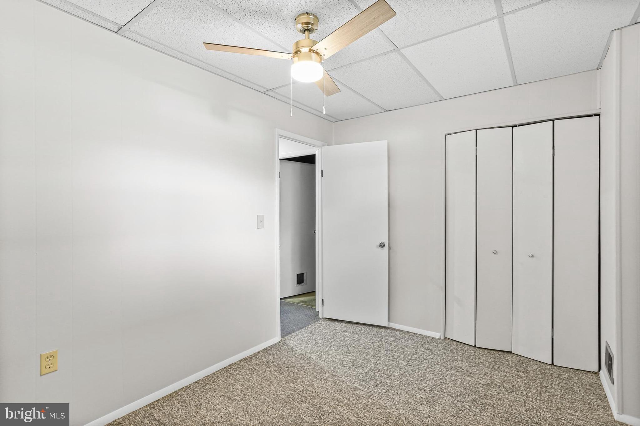 MUNSON HEIGHTS - Residential Lease