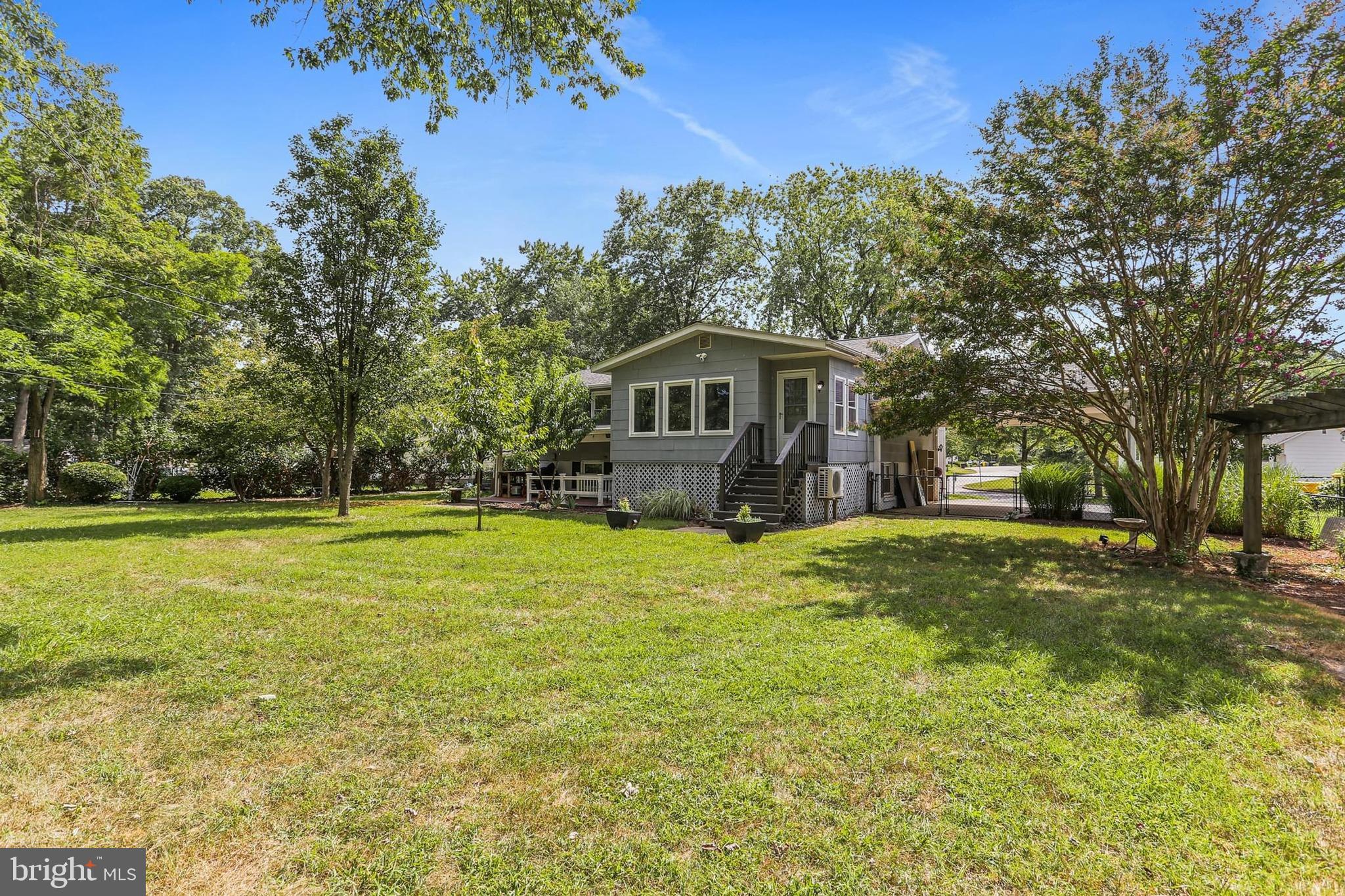 MUNSON HEIGHTS - Residential Lease