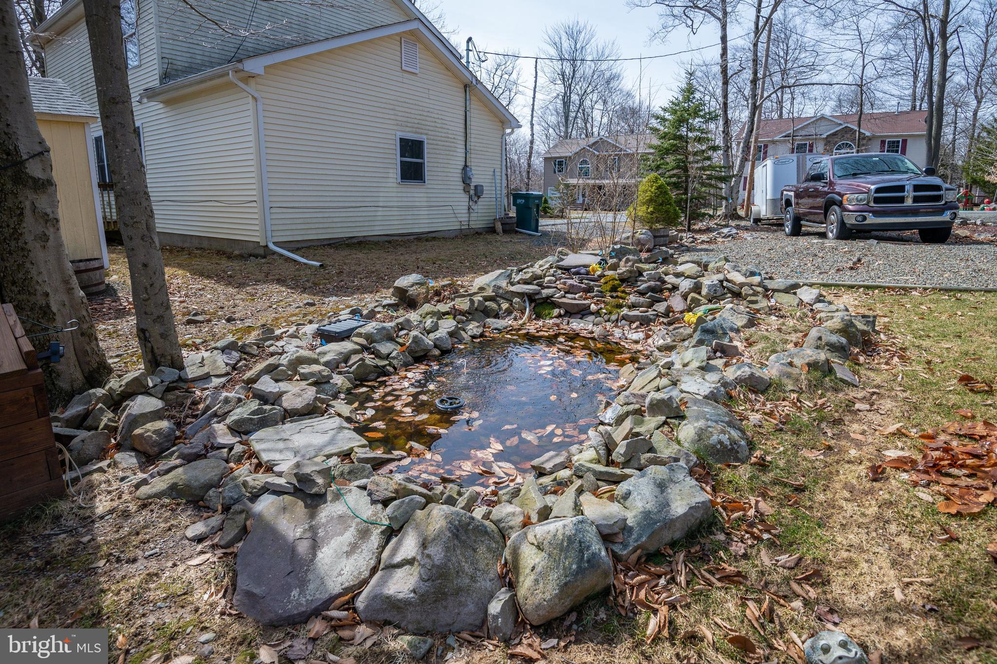 POCONO COUNTRY PLACE - Residential