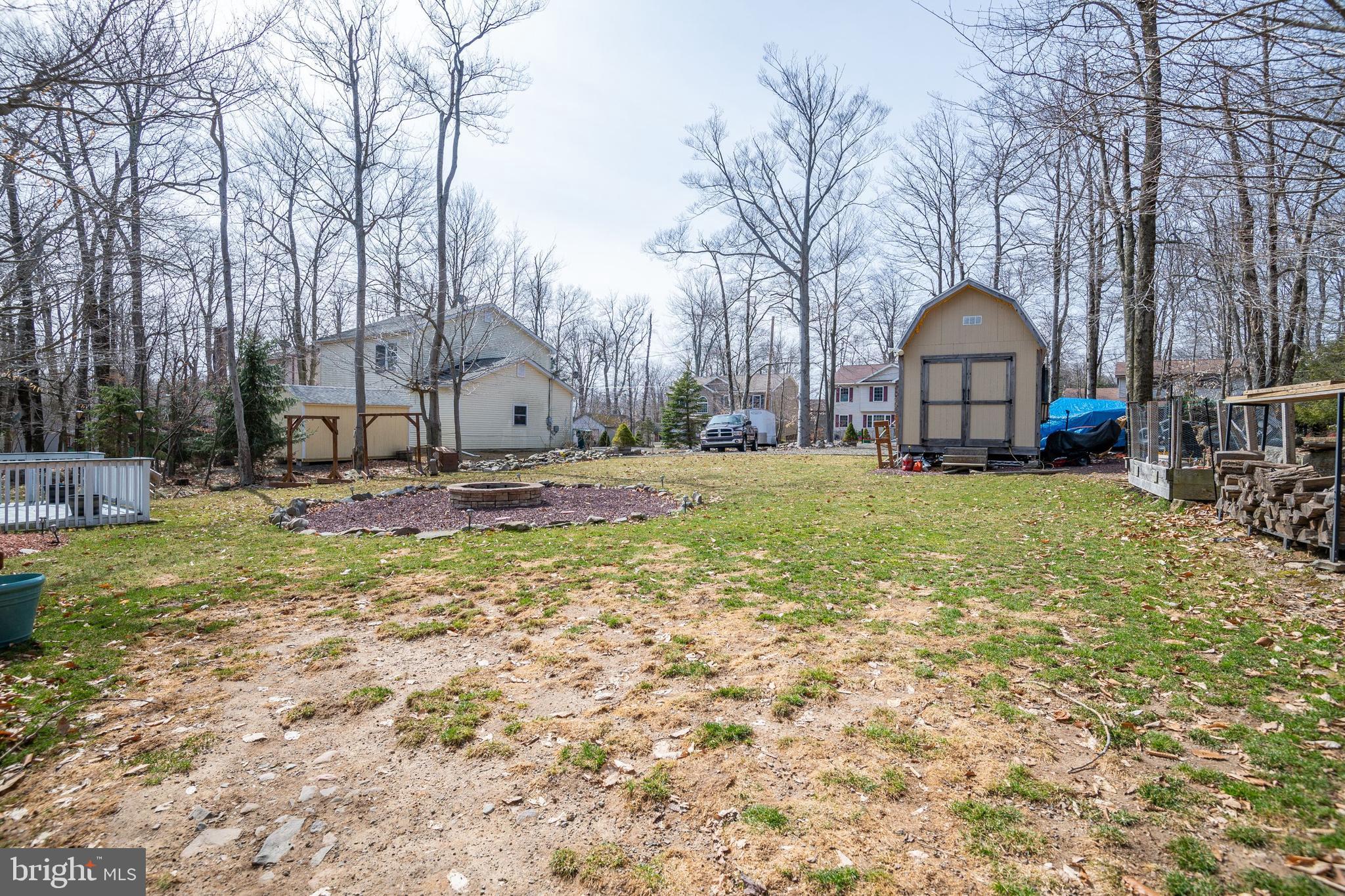 POCONO COUNTRY PLACE - Residential