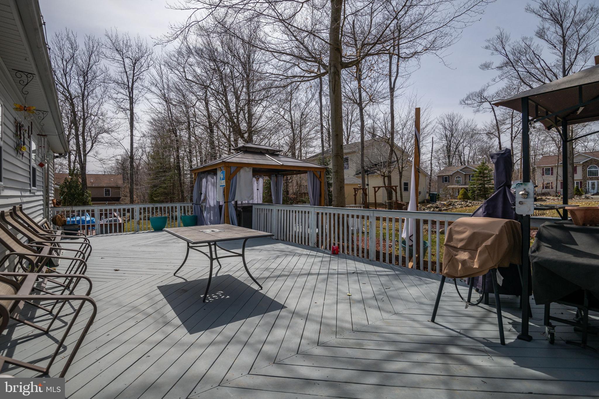 POCONO COUNTRY PLACE - Residential