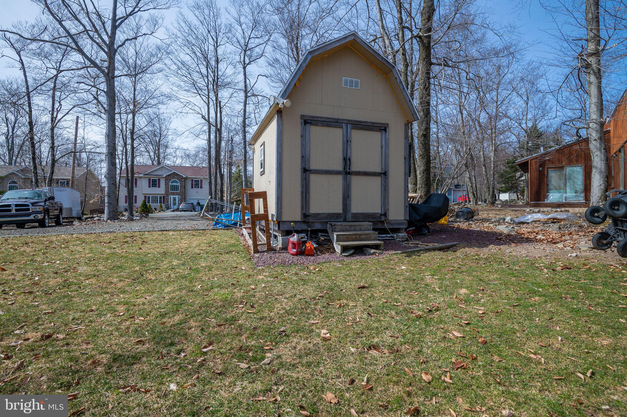 POCONO COUNTRY PLACE - Residential