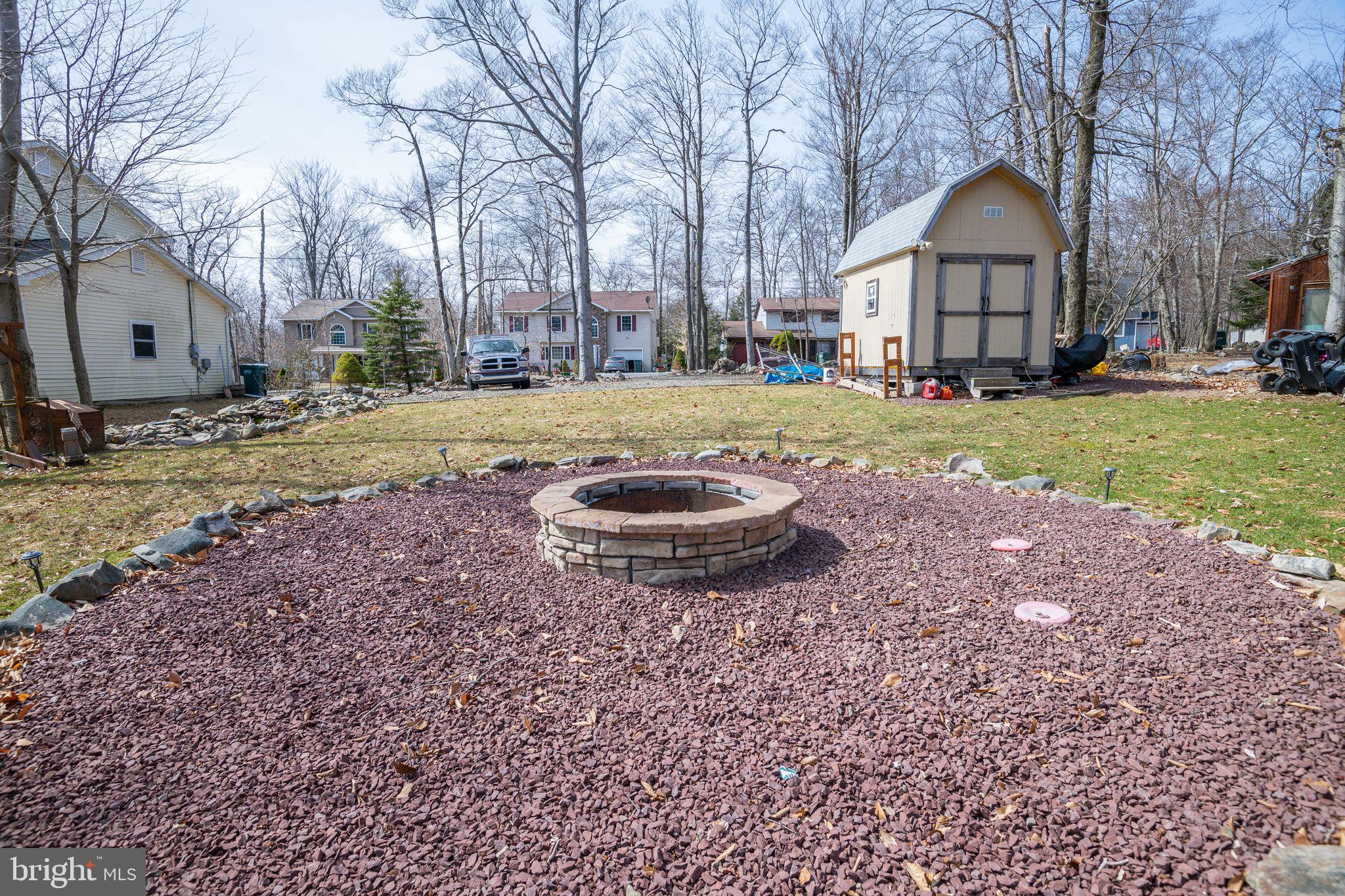 POCONO COUNTRY PLACE - Residential