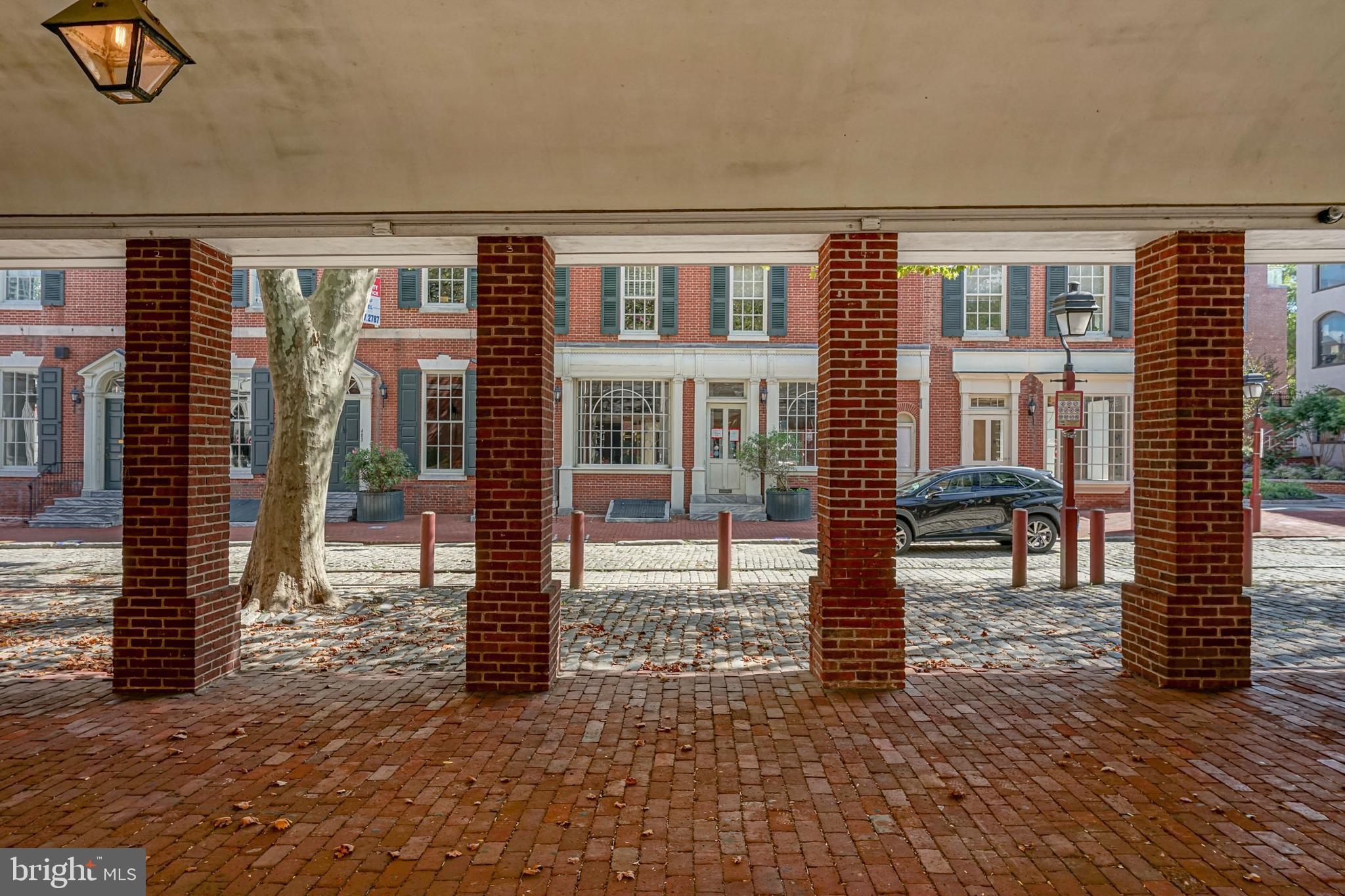 SOCIETY HILL - Residential