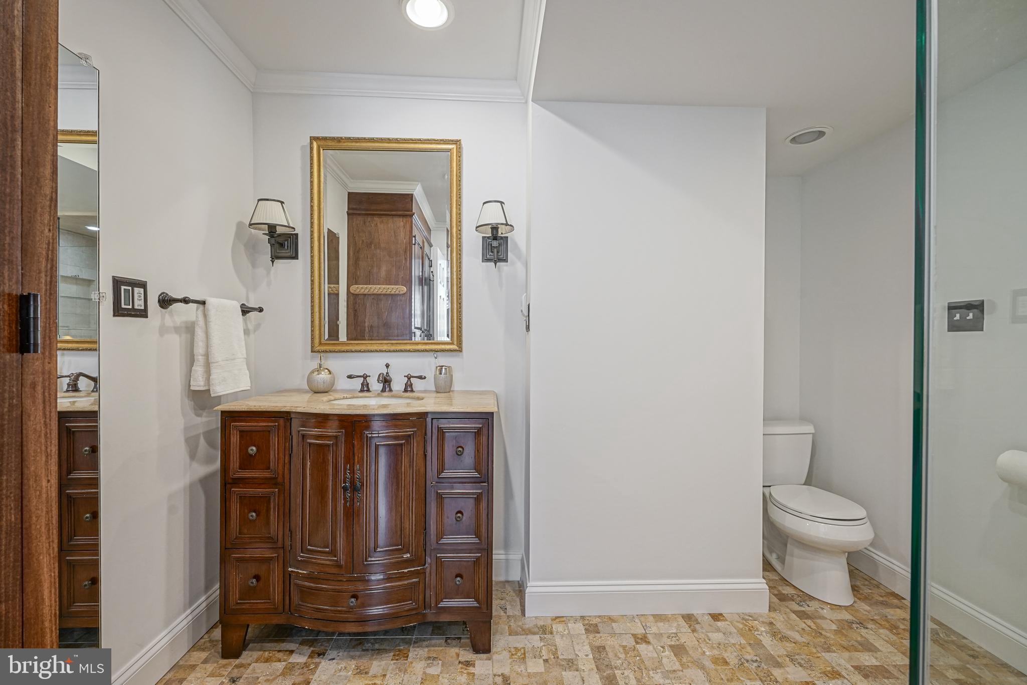 SOCIETY HILL - Residential