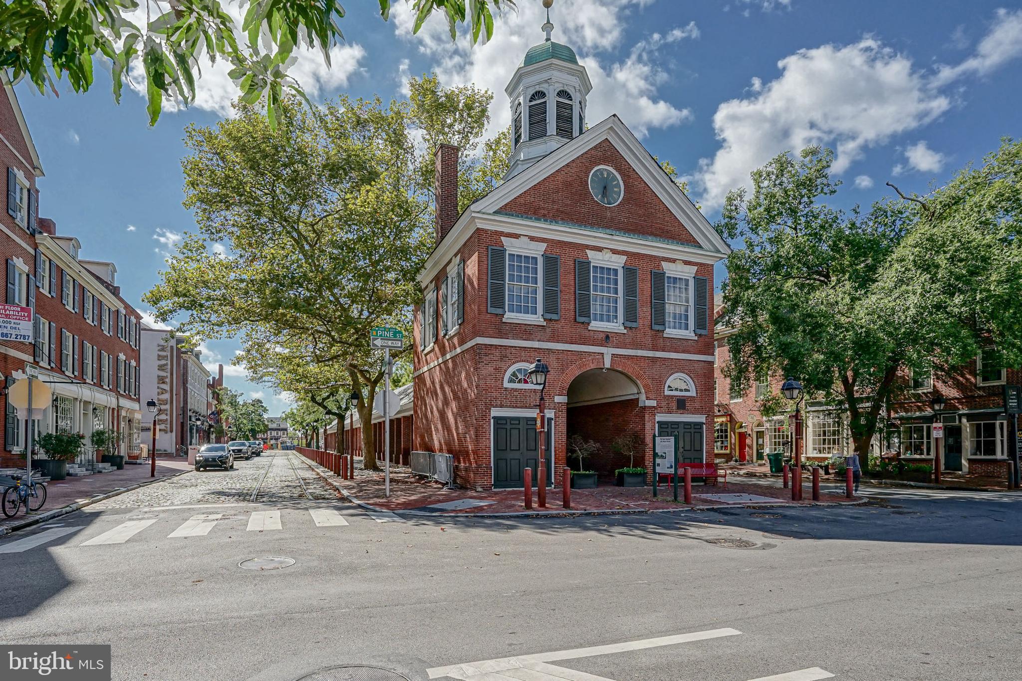 SOCIETY HILL - Residential