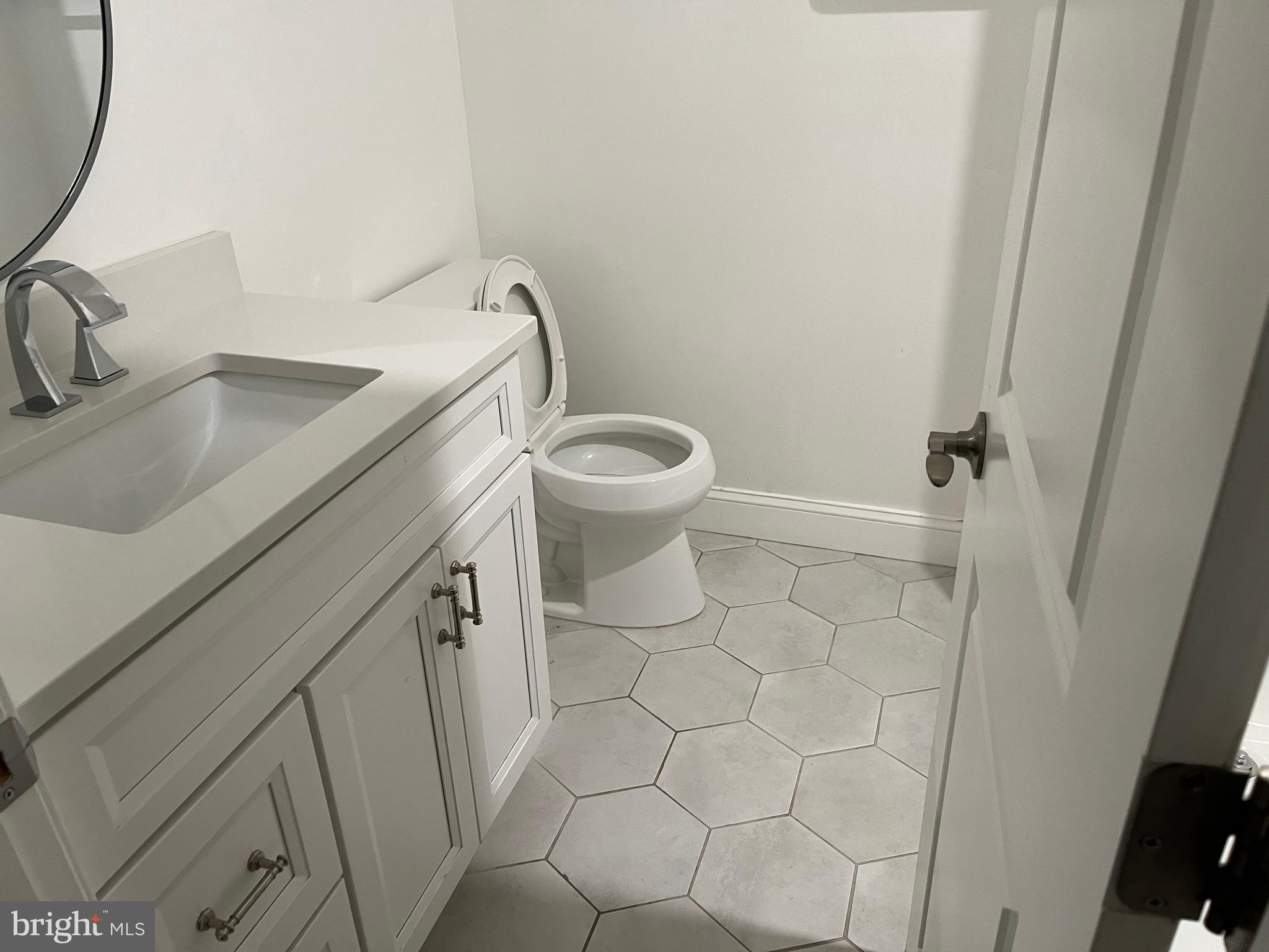 KEMP MILL ESTATES - Residential Lease