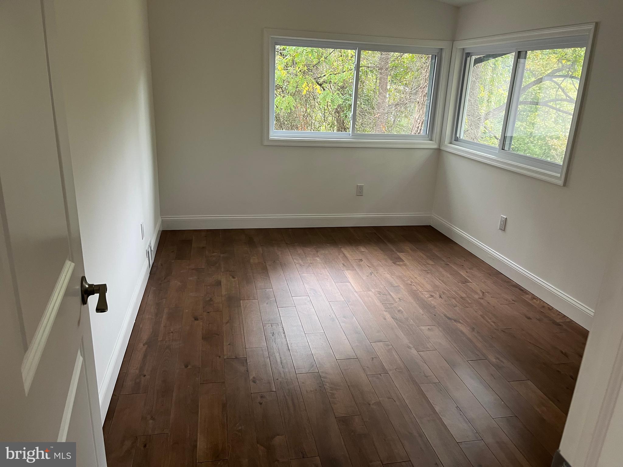 KEMP MILL ESTATES - Residential Lease