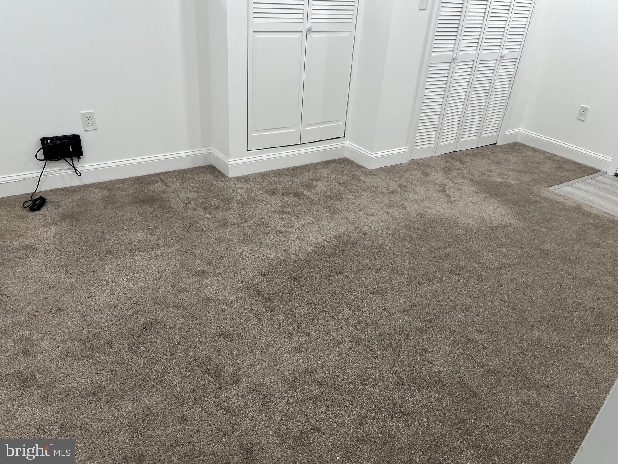 KEMP MILL ESTATES - Residential Lease