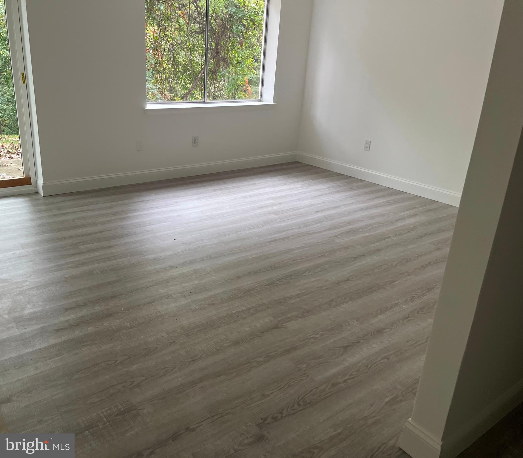 KEMP MILL ESTATES - Residential Lease