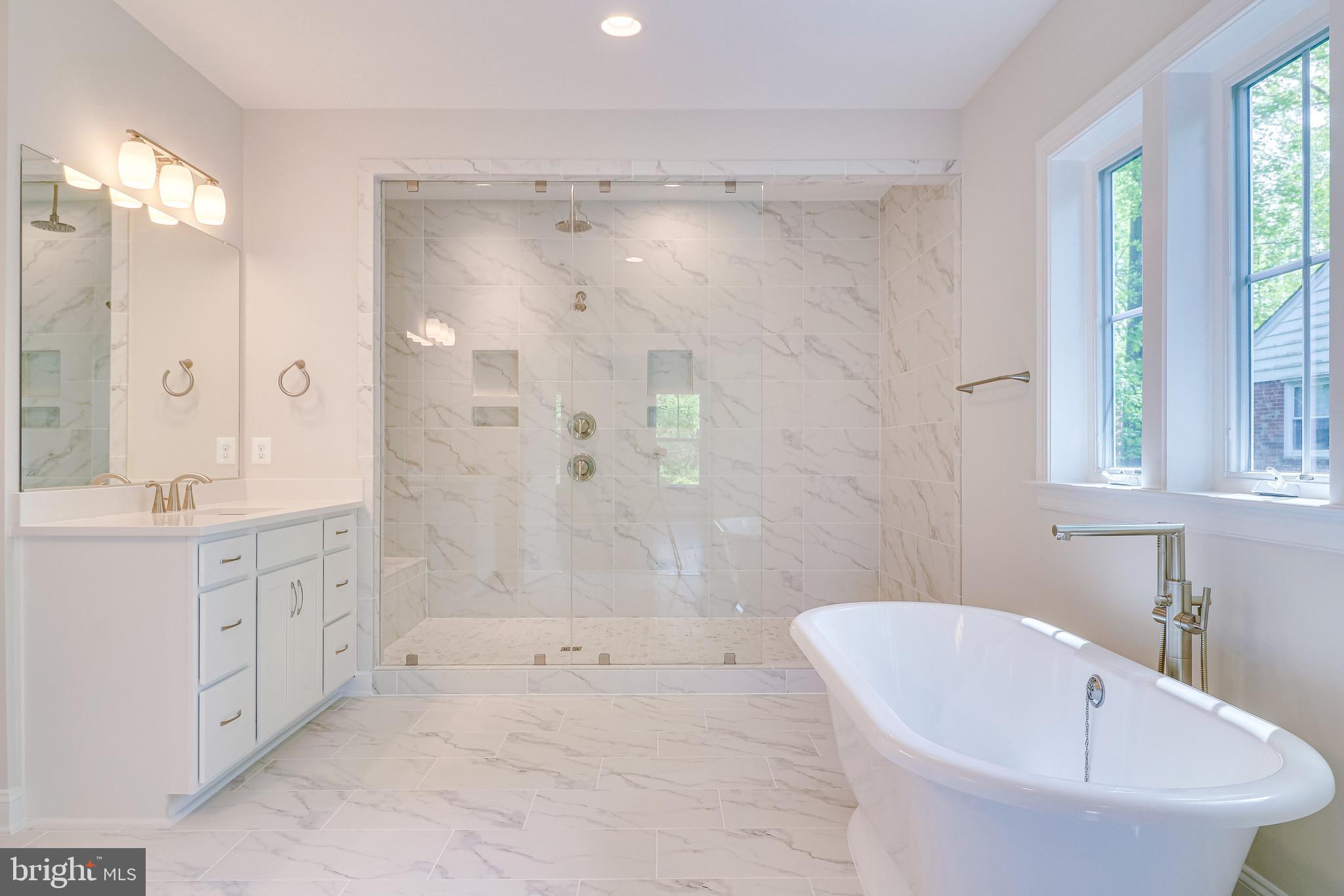 VIENNA WOODS - Residential