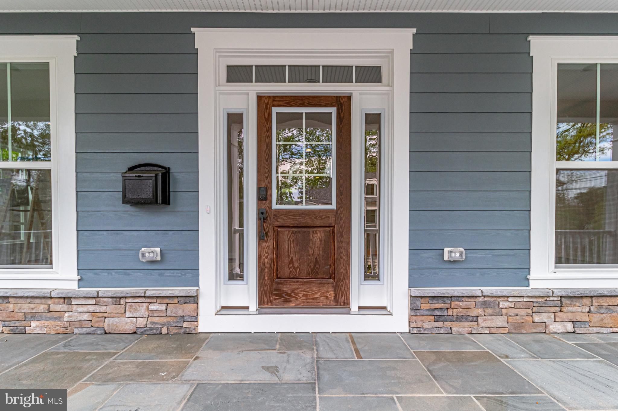 VIENNA WOODS - Residential