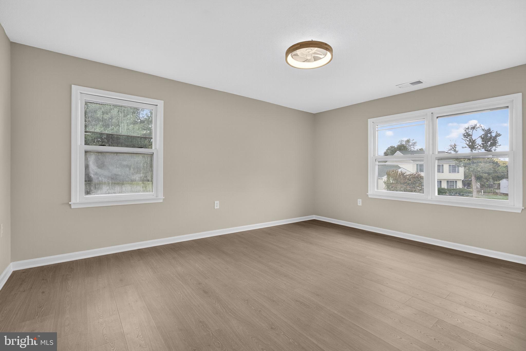 ALBIN VILLAGE - Residential