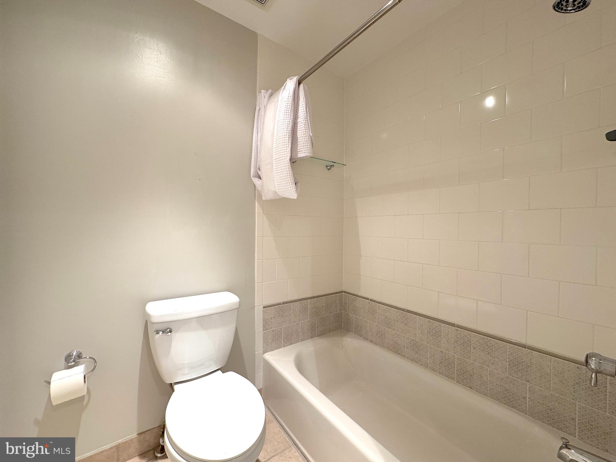 DEL RAY - Residential Lease