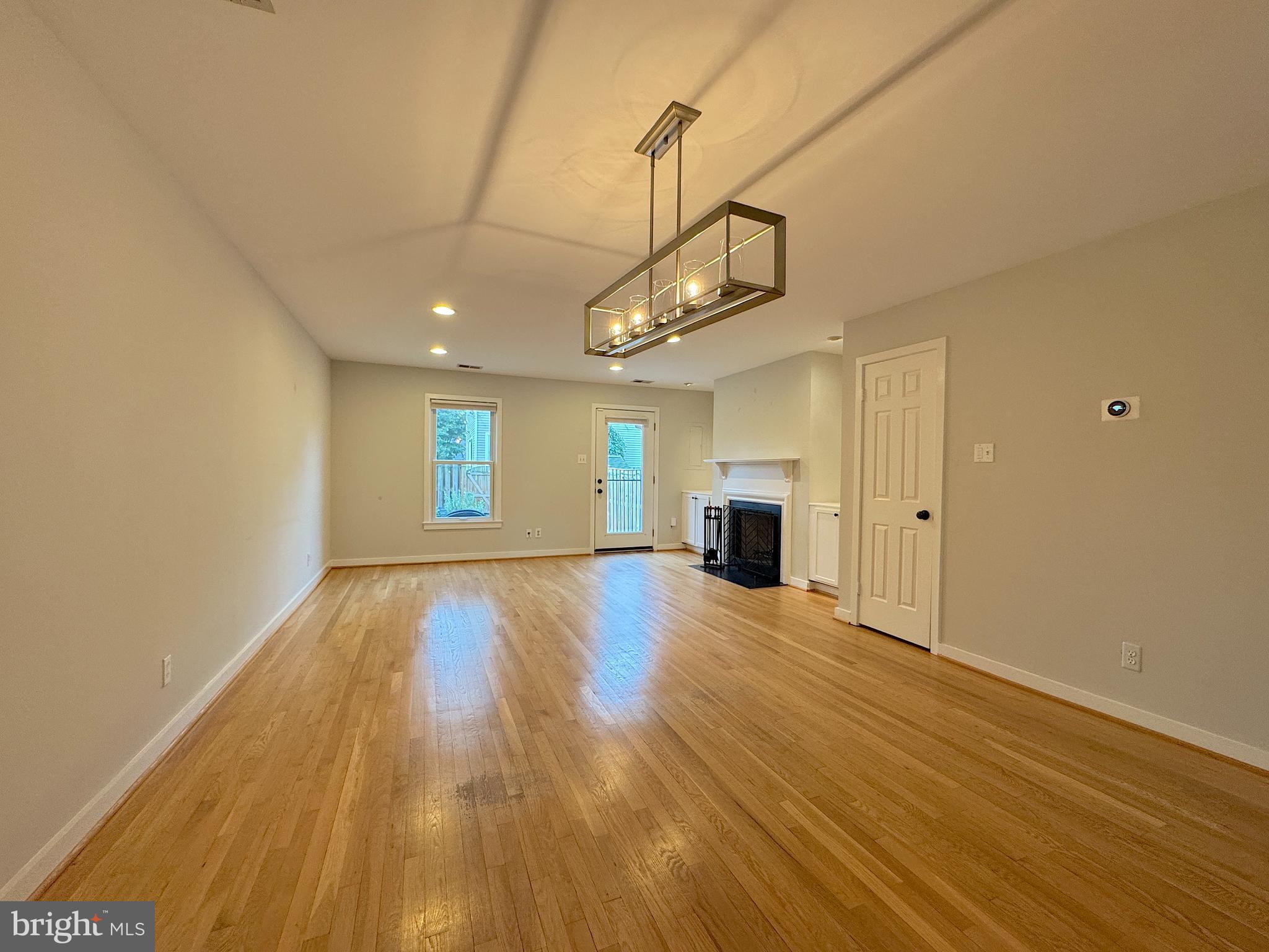 DEL RAY - Residential Lease