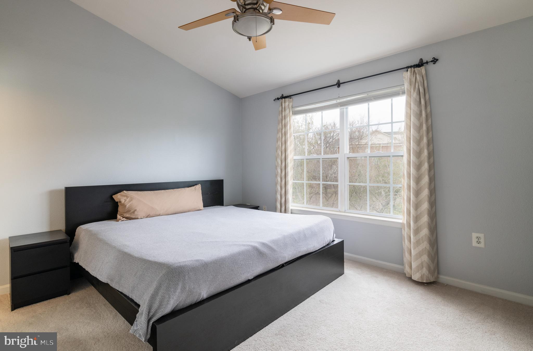 FOX MILL STATION - Residential