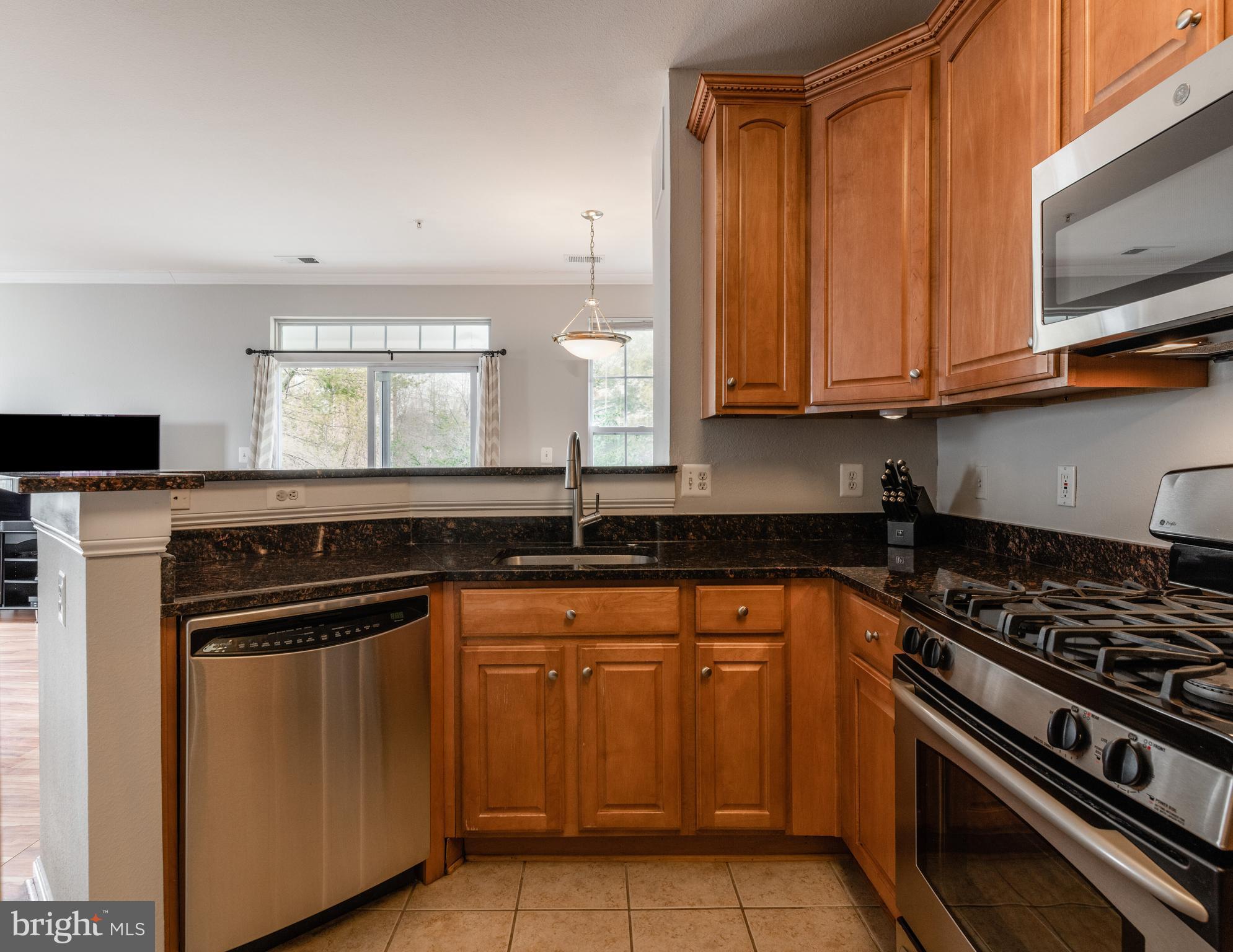 FOX MILL STATION - Residential