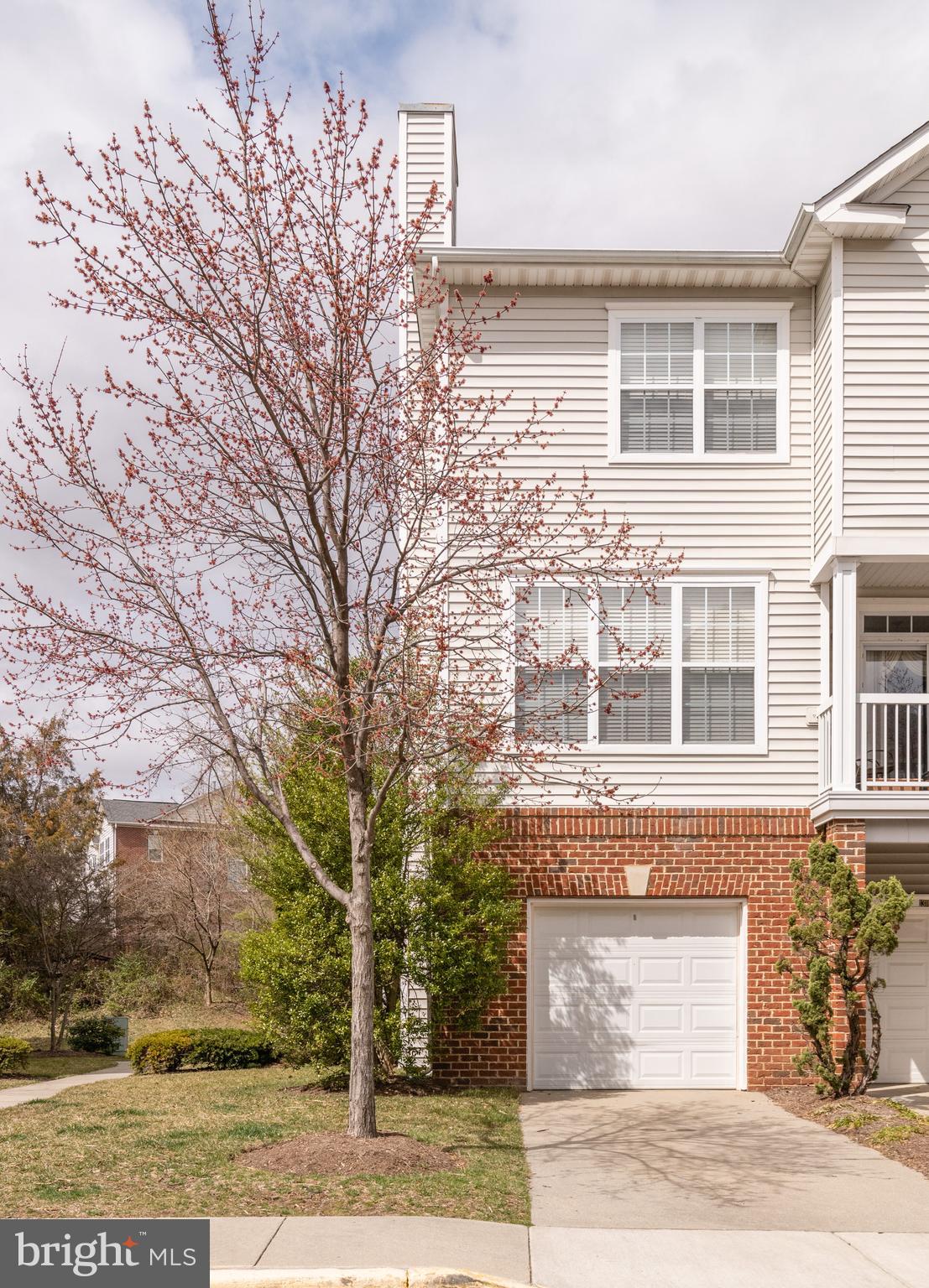 FOX MILL STATION - Residential