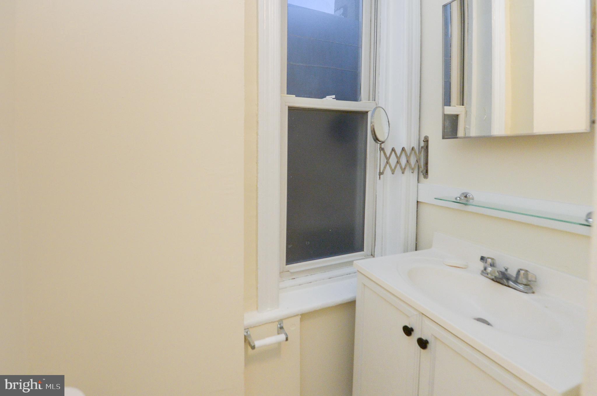 GERMANTOWN (EAST) - Residential Lease