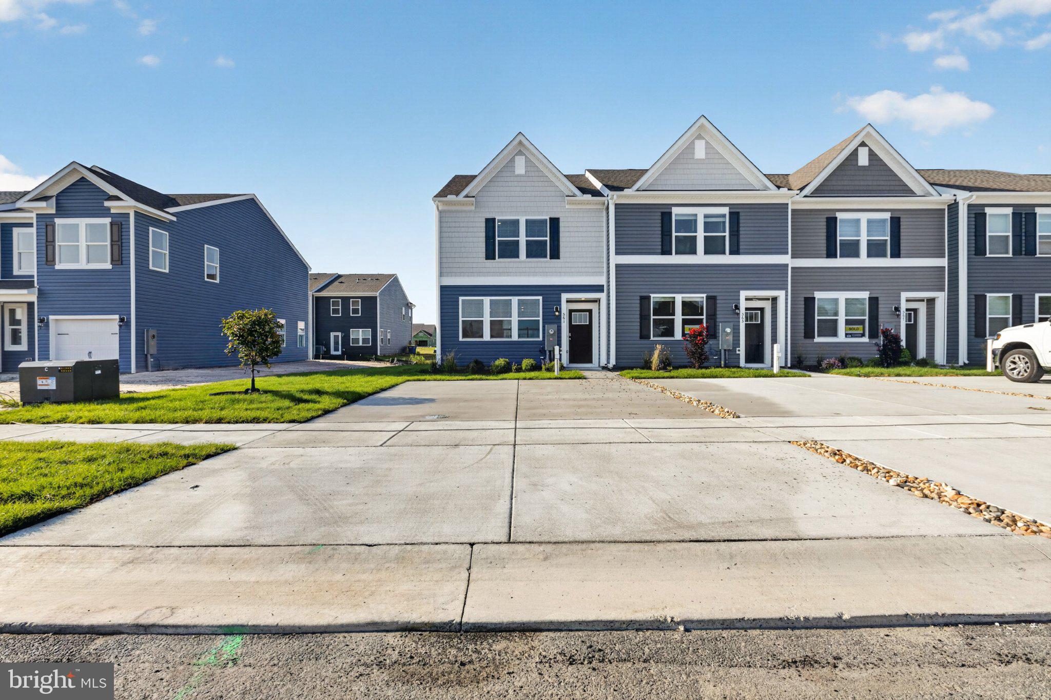 561 NORWOOD DRIVE