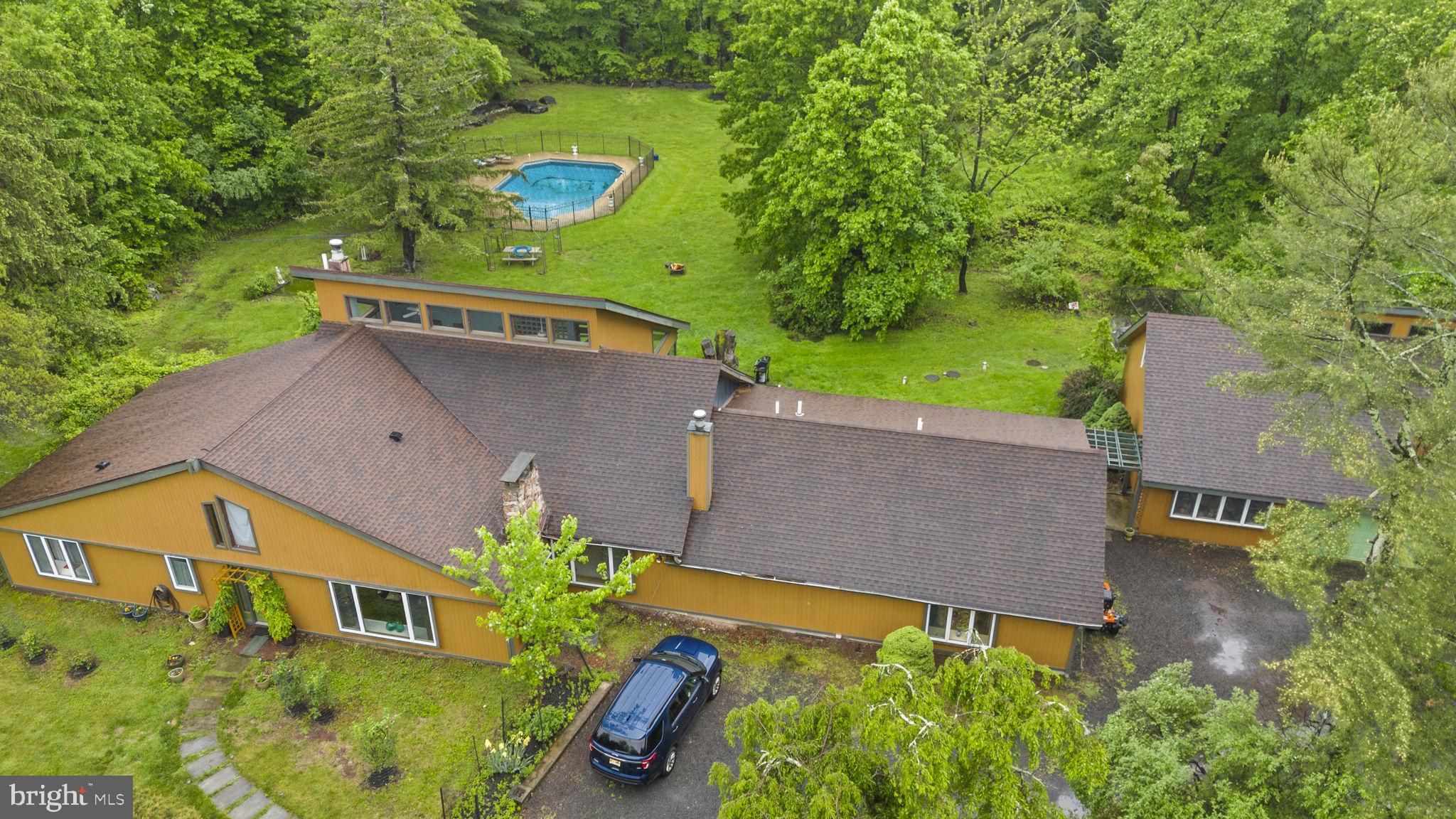 7 MOUNTAIN ROAD