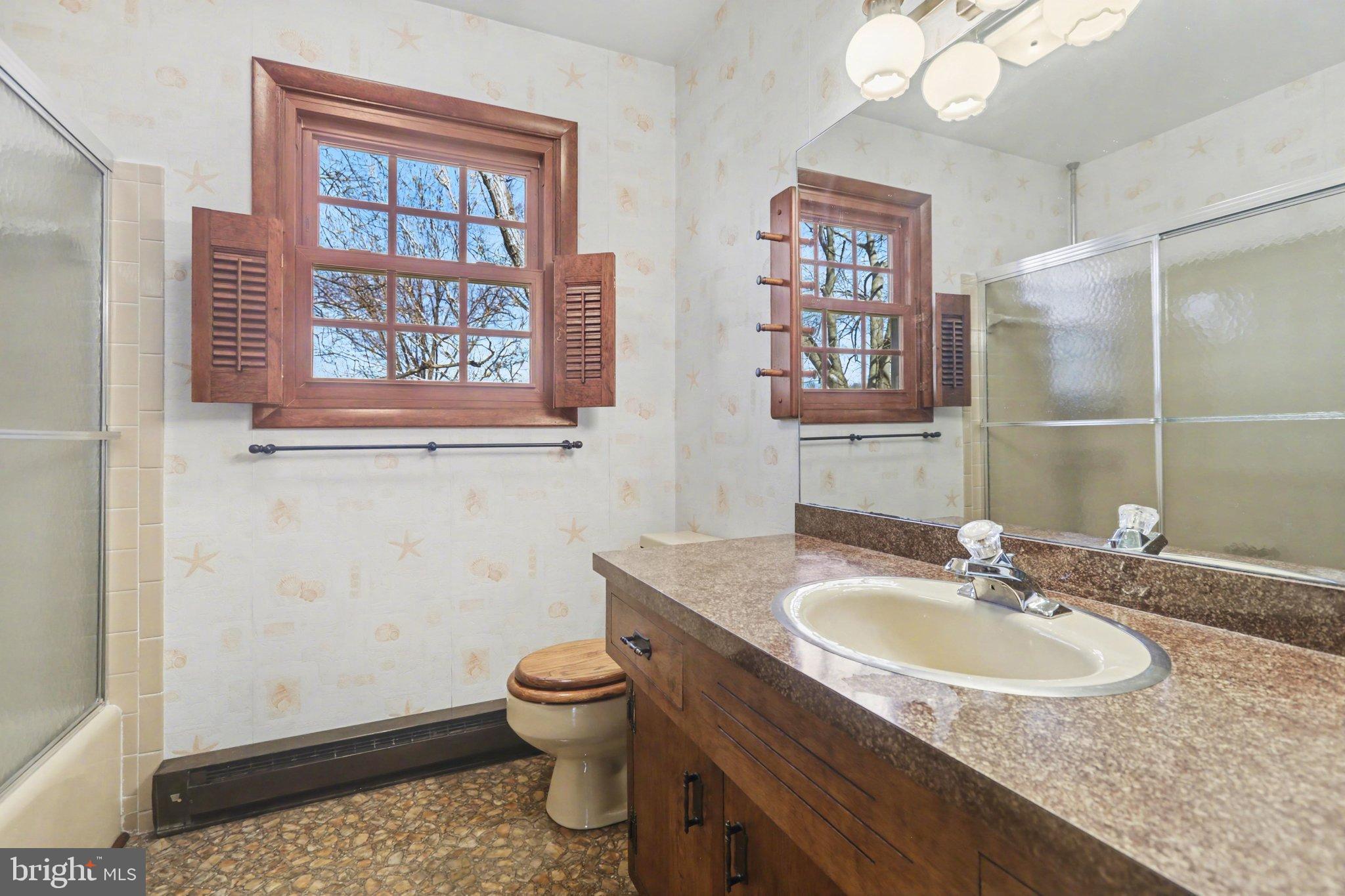 STAFFORD HEIGHTS - Residential