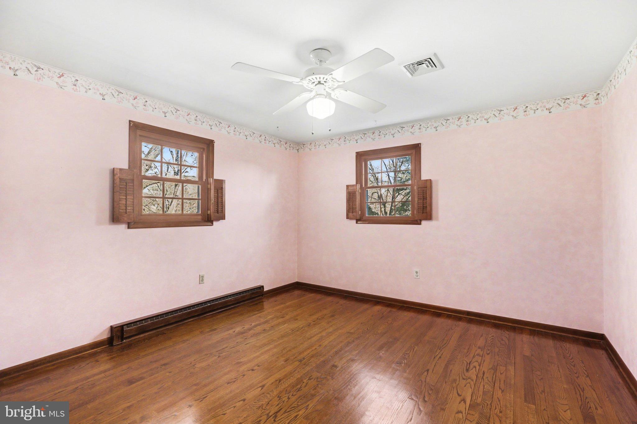 STAFFORD HEIGHTS - Residential