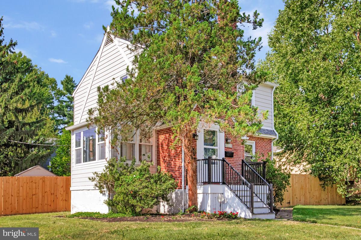 3221 EVERGREEN AVENUE