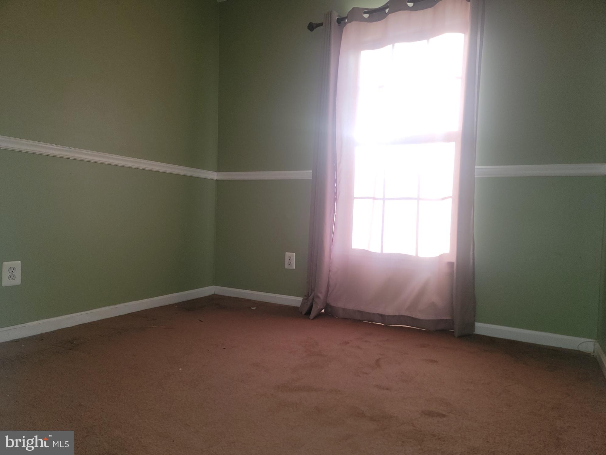 OAK COURT - Residential