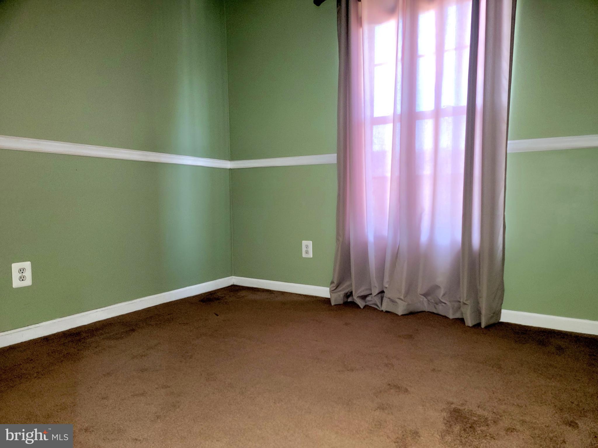 OAK COURT - Residential