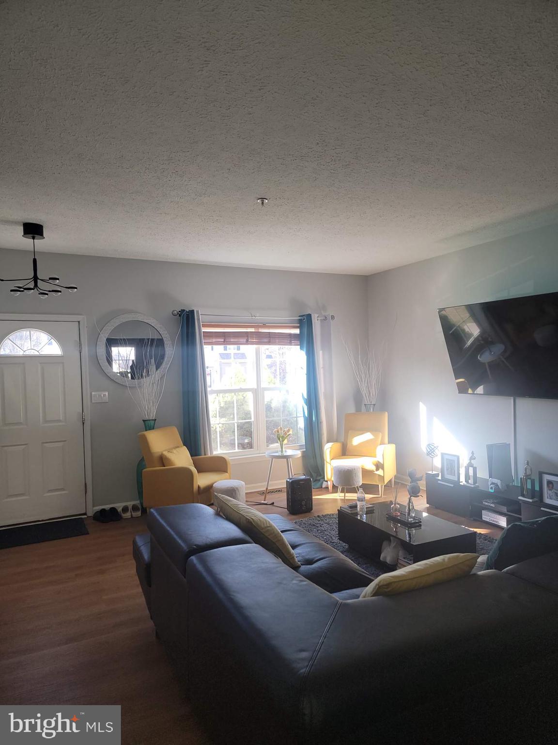 OAK COURT - Residential