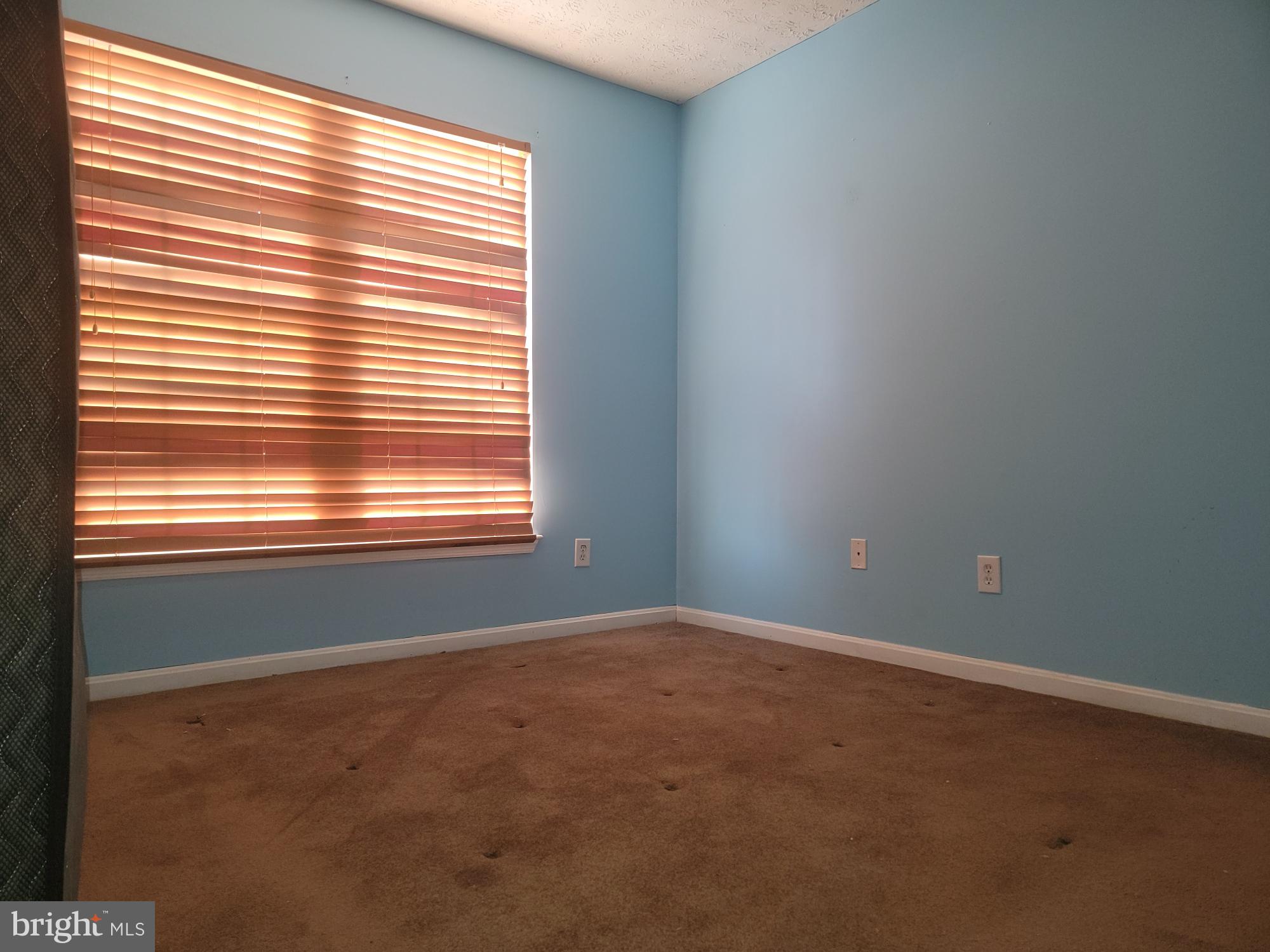 OAK COURT - Residential