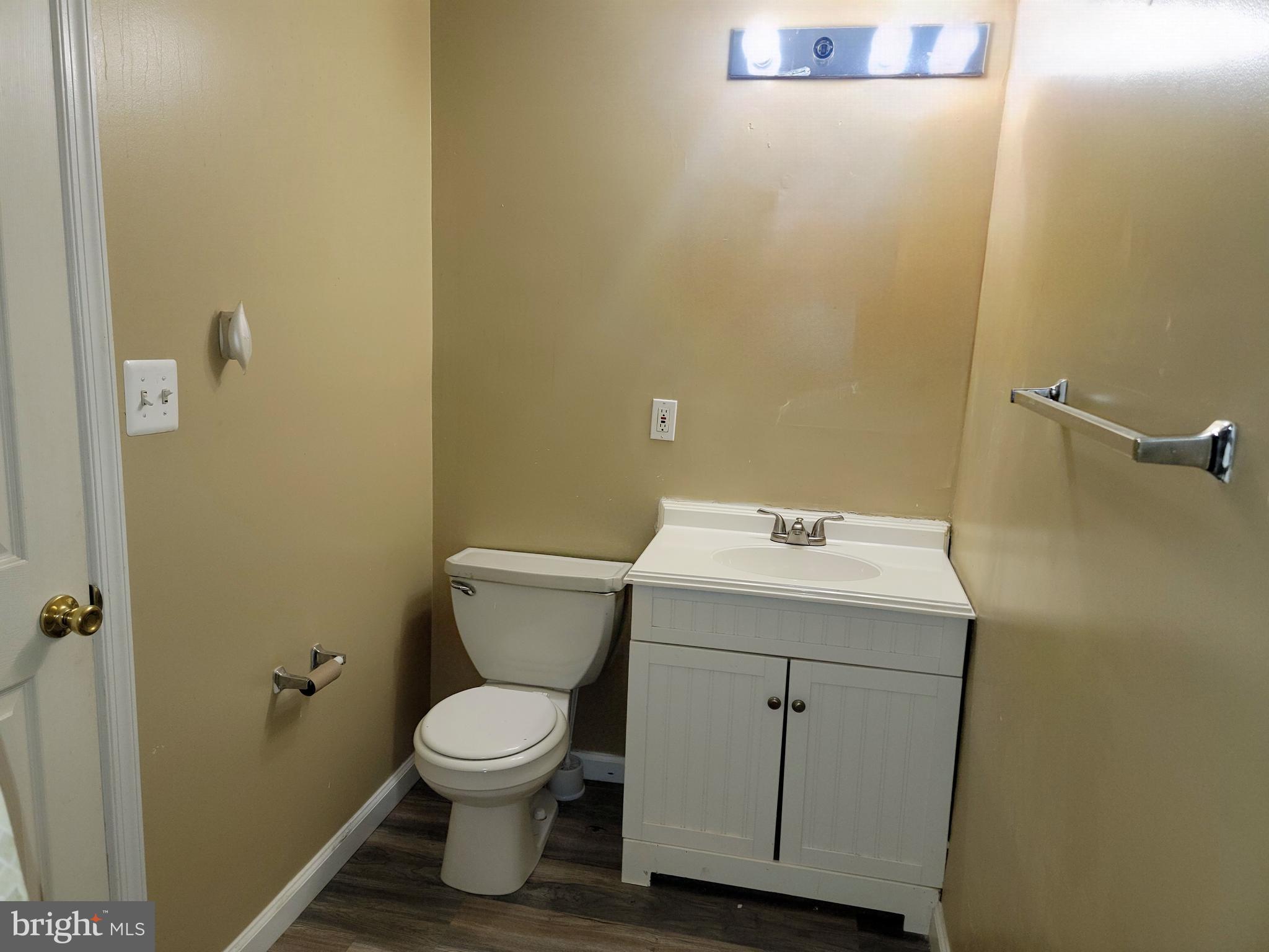 OAK COURT - Residential